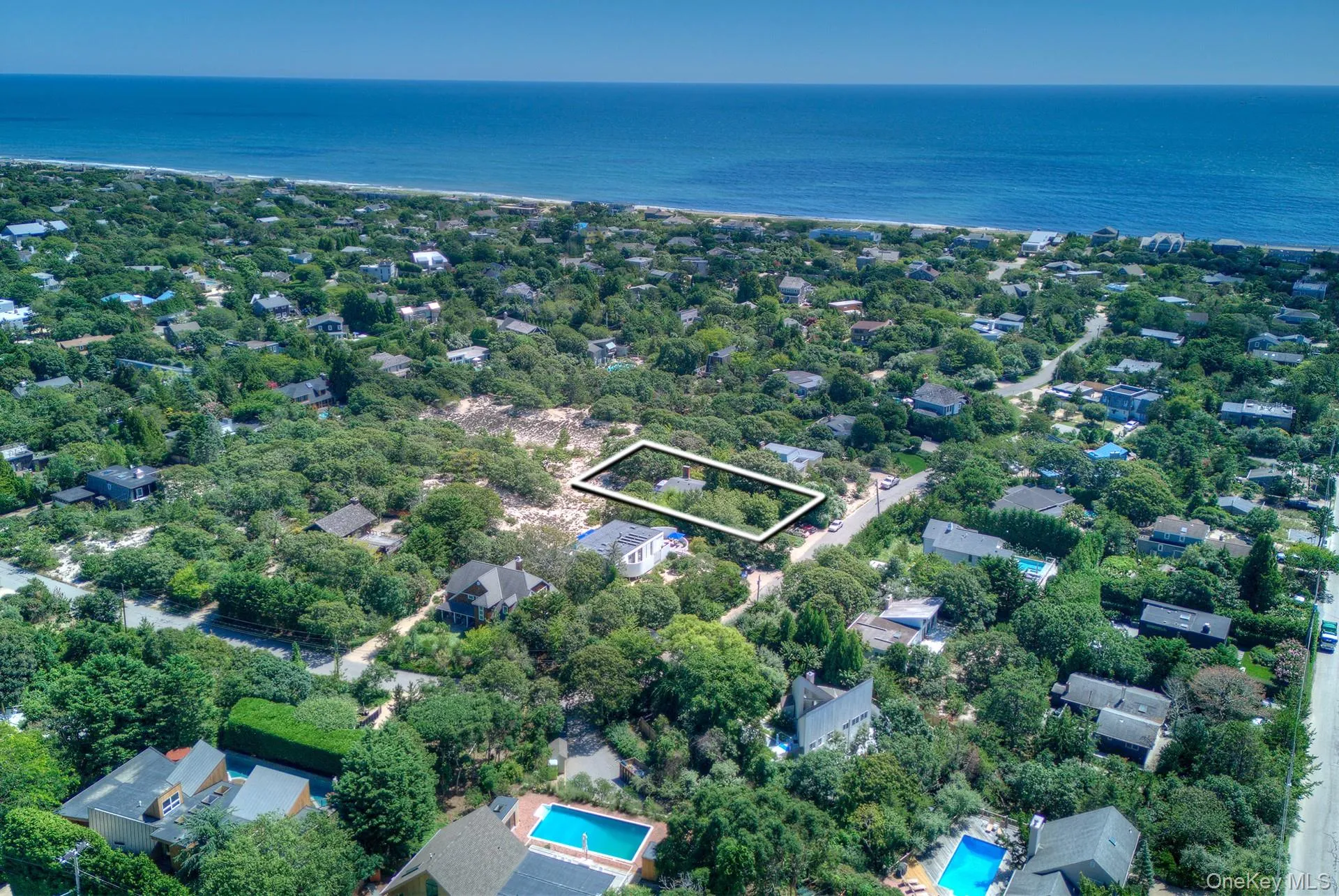 18 Cliff Road, East Hampton, NY, 3 Bedrooms Bedrooms, 9 Rooms Rooms,2 BathroomsBathrooms,Residential,For Rent,Cliff,0,1045420 18 Cliff Road, East Hampton, NY, 3 Bedrooms Bedrooms, 9 Rooms Rooms,2 BathroomsBathrooms,Residential,For Rent,Cliff,0,1045420