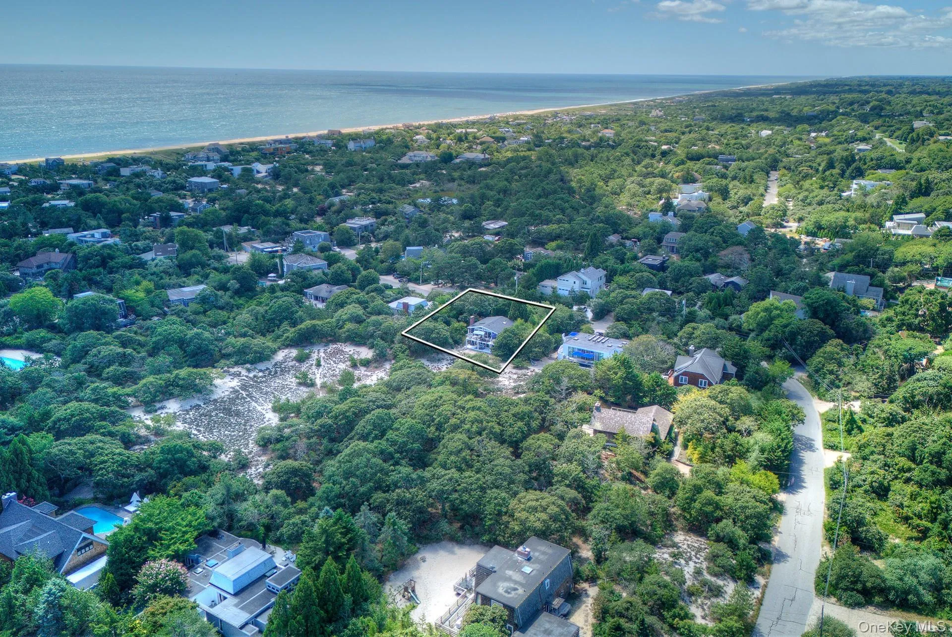 18 Cliff Road, East Hampton, NY, 3 Bedrooms Bedrooms, 9 Rooms Rooms,2 BathroomsBathrooms,Residential,For Rent,Cliff,0,1045420 18 Cliff Road, East Hampton, NY, 3 Bedrooms Bedrooms, 9 Rooms Rooms,2 BathroomsBathrooms,Residential,For Rent,Cliff,0,1045420