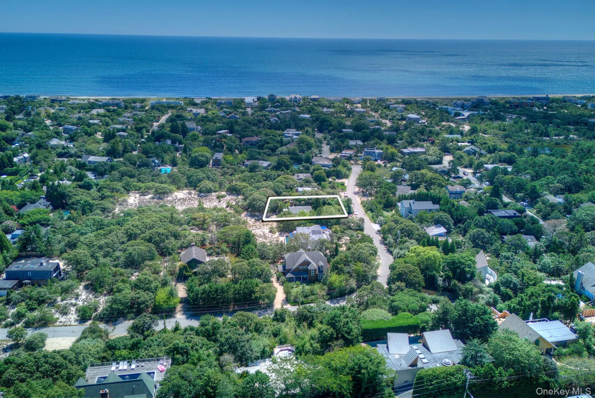18 Cliff Road, East Hampton, NY, 3 Bedrooms Bedrooms, 9 Rooms Rooms,2 BathroomsBathrooms,Residential,For Rent,Cliff,0,1045420 18 Cliff Road, East Hampton, NY, 3 Bedrooms Bedrooms, 9 Rooms Rooms,2 BathroomsBathrooms,Residential,For Rent,Cliff,0,1045420