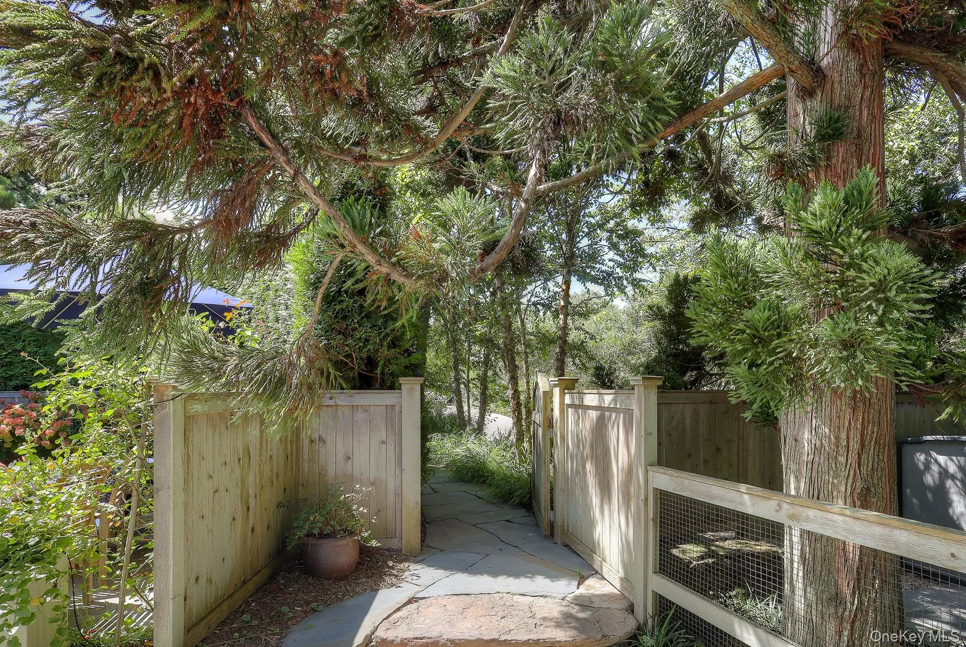 18 Cliff Road, East Hampton, NY, 3 Bedrooms Bedrooms, 9 Rooms Rooms,2 BathroomsBathrooms,Residential,For Rent,Cliff,0,1045420 18 Cliff Road, East Hampton, NY, 3 Bedrooms Bedrooms, 9 Rooms Rooms,2 BathroomsBathrooms,Residential,For Rent,Cliff,0,1045420