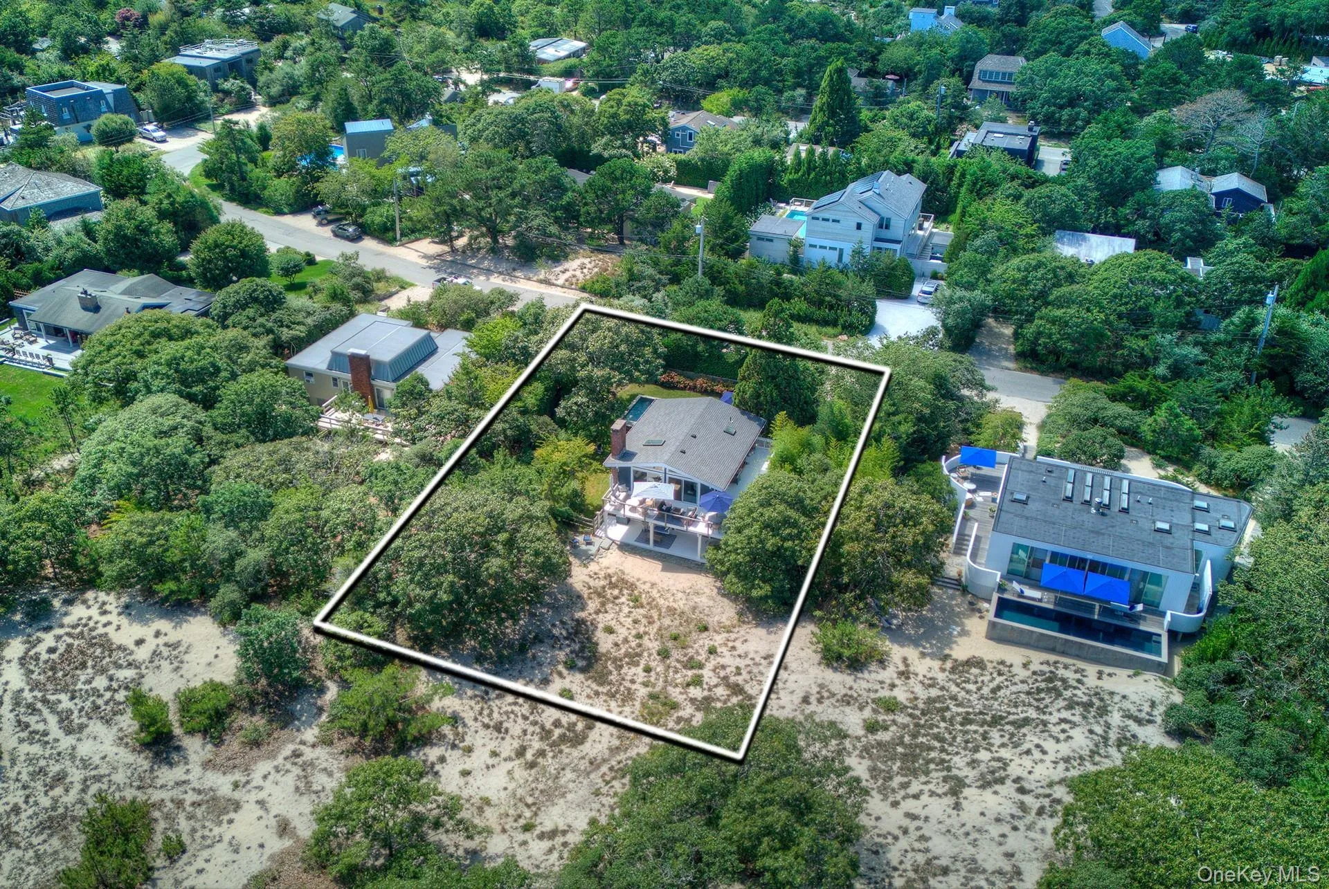 18 Cliff Road, East Hampton, NY, 3 Bedrooms Bedrooms, 9 Rooms Rooms,2 BathroomsBathrooms,Residential,For Rent,Cliff,0,1045420 18 Cliff Road, East Hampton, NY, 3 Bedrooms Bedrooms, 9 Rooms Rooms,2 BathroomsBathrooms,Residential,For Rent,Cliff,0,1045420