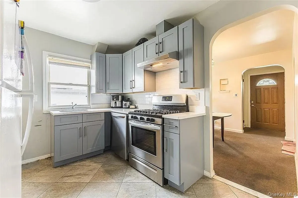 80-15B 168th Street, New York, NY, 5 Bedrooms Bedrooms, 10 Rooms Rooms,3 BathroomsBathrooms,Residential,For Rent,168th,0,1045423 80-15B 168th Street, New York, NY, 5 Bedrooms Bedrooms, 10 Rooms Rooms,3 BathroomsBathrooms,Residential,For Rent,168th,0,1045423