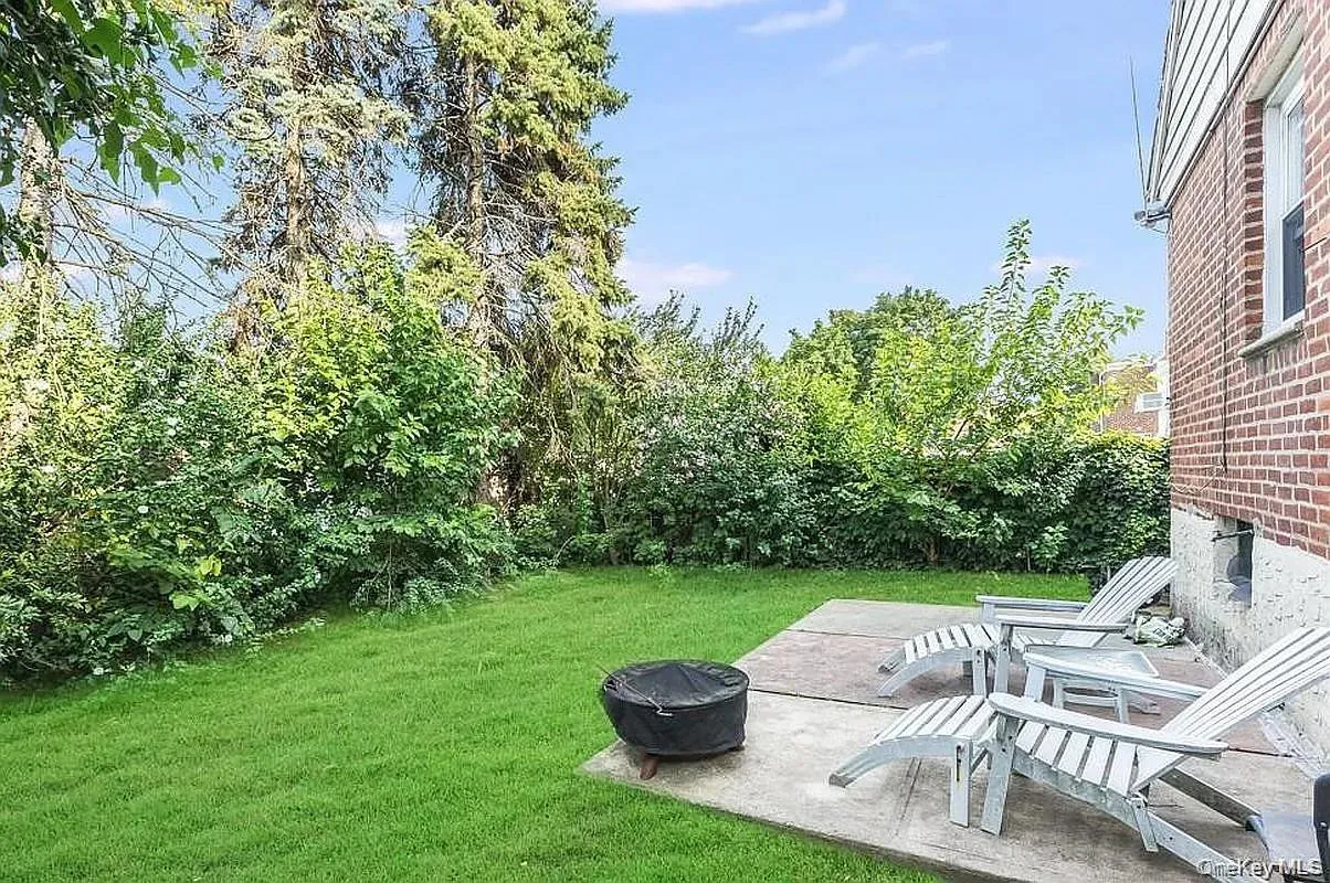 80-15B 168th Street, New York, NY, 5 Bedrooms Bedrooms, 10 Rooms Rooms,3 BathroomsBathrooms,Residential,For Rent,168th,0,1045423 80-15B 168th Street, New York, NY, 5 Bedrooms Bedrooms, 10 Rooms Rooms,3 BathroomsBathrooms,Residential,For Rent,168th,0,1045423