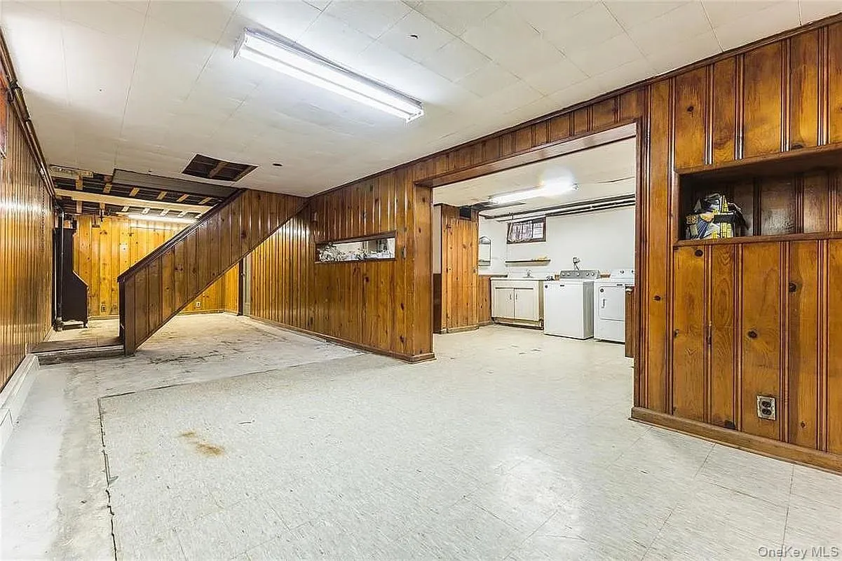 80-15B 168th Street, New York, NY, 5 Bedrooms Bedrooms, 10 Rooms Rooms,3 BathroomsBathrooms,Residential,For Rent,168th,0,1045423 80-15B 168th Street, New York, NY, 5 Bedrooms Bedrooms, 10 Rooms Rooms,3 BathroomsBathrooms,Residential,For Rent,168th,0,1045423