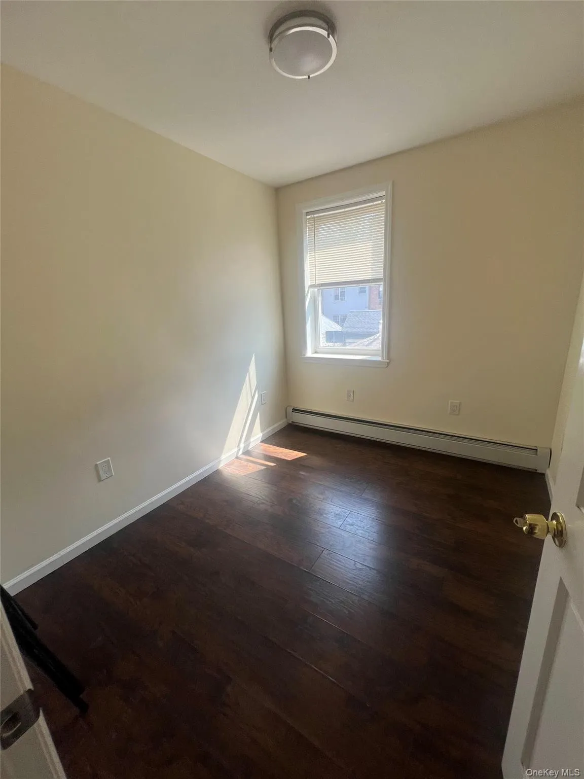 8269 166th Street, New York, NY, 4 Bedrooms Bedrooms, 6 Rooms Rooms,1 BathroomBathrooms,Residential Lease,For Rent,166th,0,1045428 8269 166th Street, New York, NY, 4 Bedrooms Bedrooms, 6 Rooms Rooms,1 BathroomBathrooms,Residential Lease,For Rent,166th,0,1045428