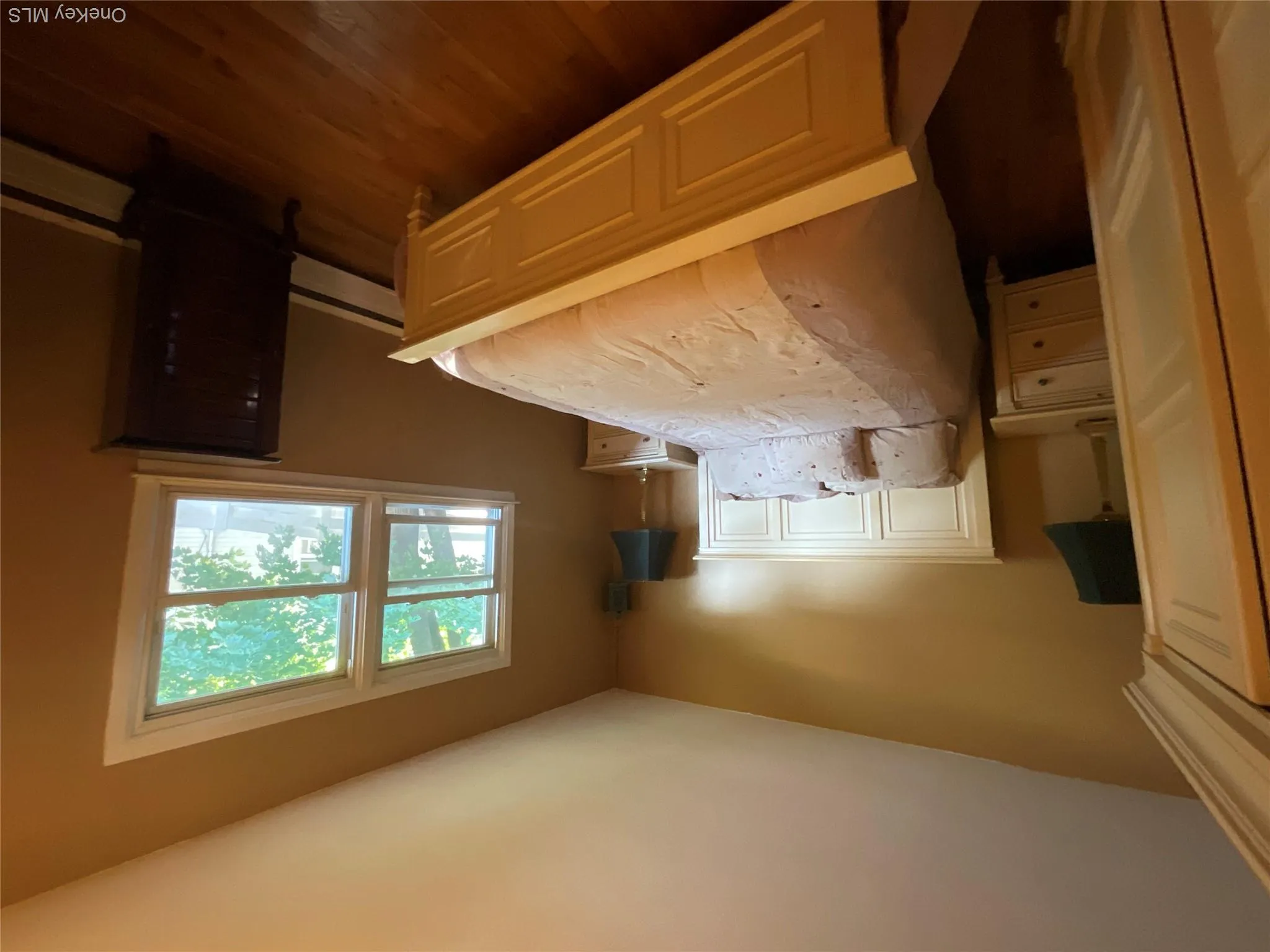 28 Pleasant Avenue, Oyster Bay, NY, 3 Bedrooms Bedrooms, 7 Rooms Rooms,2 BathroomsBathrooms,Residential,For Rent,Pleasant,0,1045429 28 Pleasant Avenue, Oyster Bay, NY, 3 Bedrooms Bedrooms, 7 Rooms Rooms,2 BathroomsBathrooms,Residential,For Rent,Pleasant,0,1045429