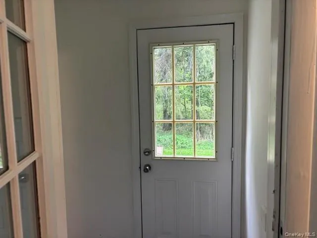Side entry with laundry hook-up Side entry with laundry hook-up