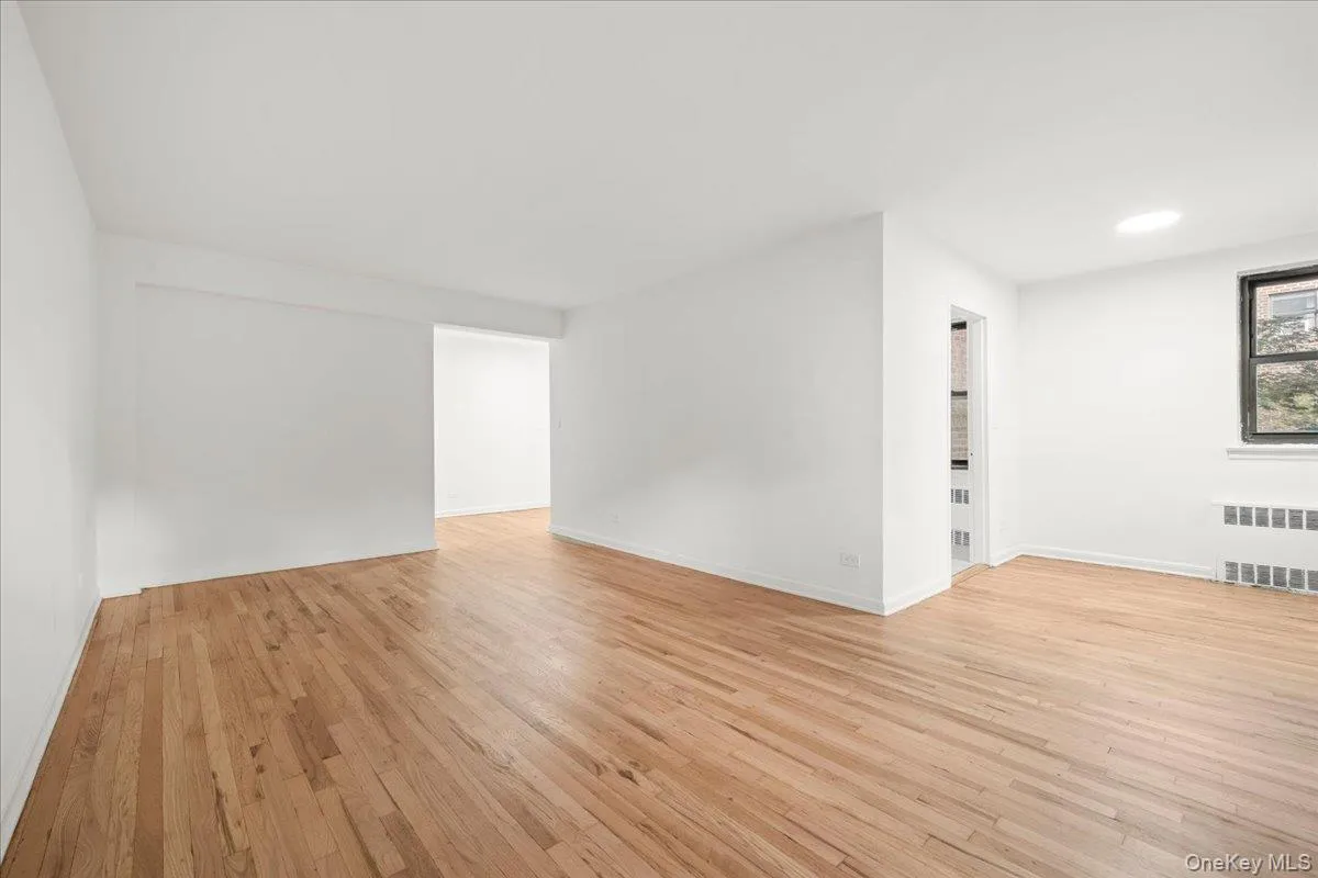 3260 Netherland Avenue, New York, NY, 1 Bedroom Bedrooms, 4 Rooms Rooms,1 BathroomBathrooms,Residential,For Rent,Netherland,0,1045434 3260 Netherland Avenue, New York, NY, 1 Bedroom Bedrooms, 4 Rooms Rooms,1 BathroomBathrooms,Residential,For Rent,Netherland,0,1045434
