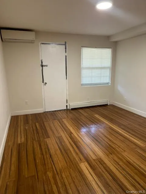 89-04 182nd Place, New York, NY, 3 Bedrooms Bedrooms, 6 Rooms Rooms,2 BathroomsBathrooms,Residential Lease,For Rent,182nd,0,1045436 89-04 182nd Place, New York, NY, 3 Bedrooms Bedrooms, 6 Rooms Rooms,2 BathroomsBathrooms,Residential Lease,For Rent,182nd,0,1045436