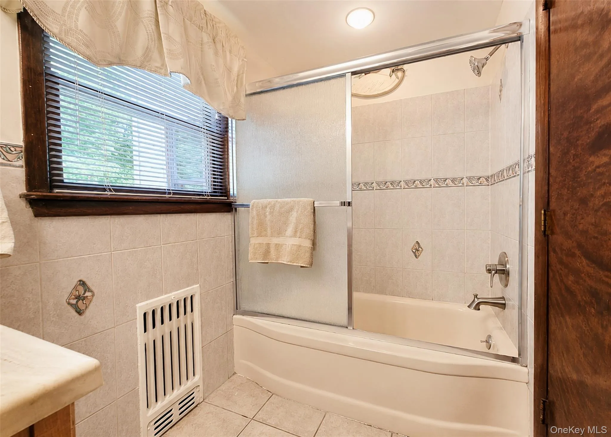 57 Wellington Road, Brookhaven, NY, 4 Bedrooms Bedrooms, 10 Rooms Rooms,2 BathroomsBathrooms,Residential,For Rent,Wellington,0,1045437 57 Wellington Road, Brookhaven, NY, 4 Bedrooms Bedrooms, 10 Rooms Rooms,2 BathroomsBathrooms,Residential,For Rent,Wellington,0,1045437