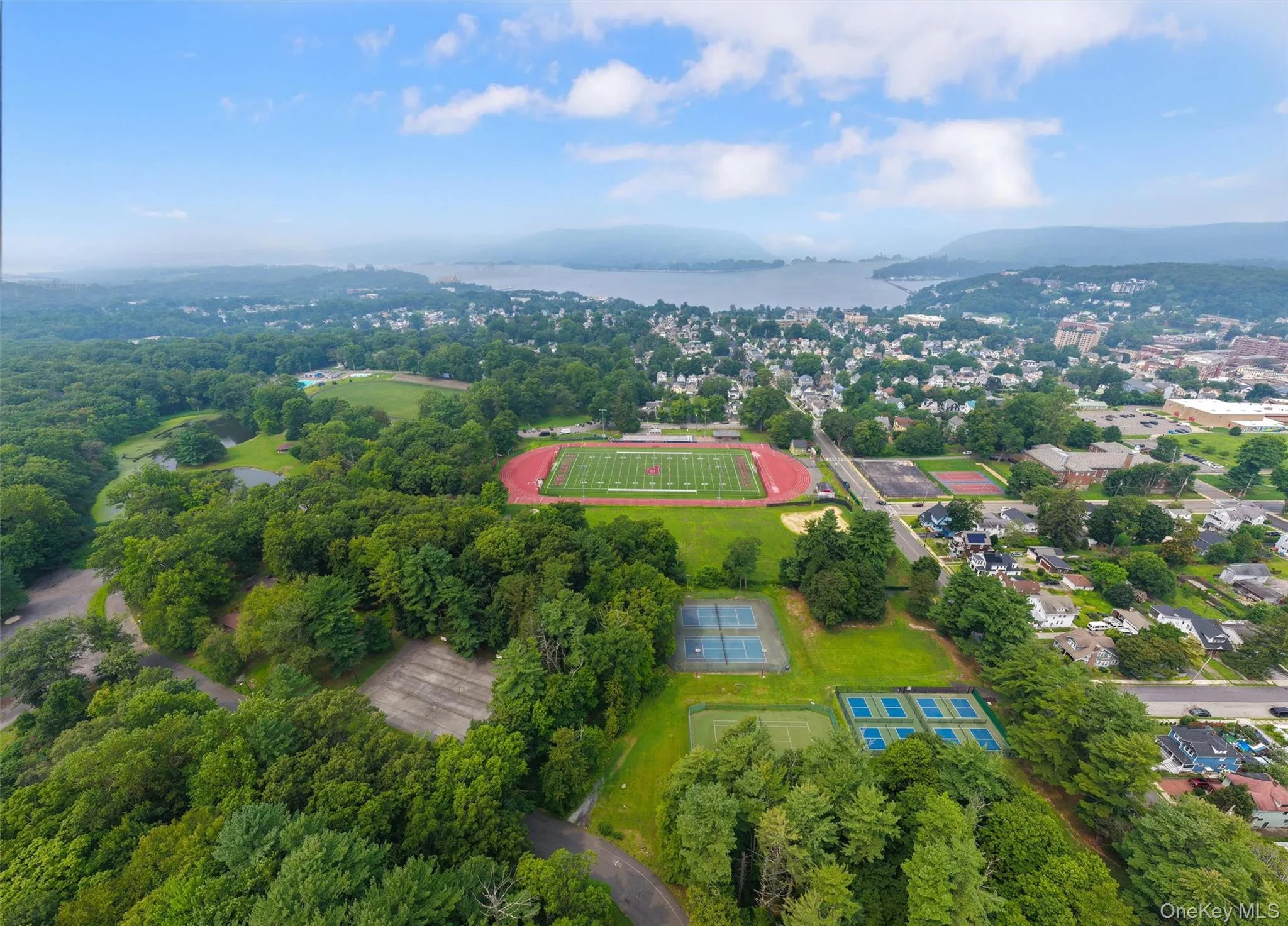Picnic, ballfields, pool, playground, and much more just a short walk away. Picnic, ballfields, pool, playground, and much more just a short walk away.