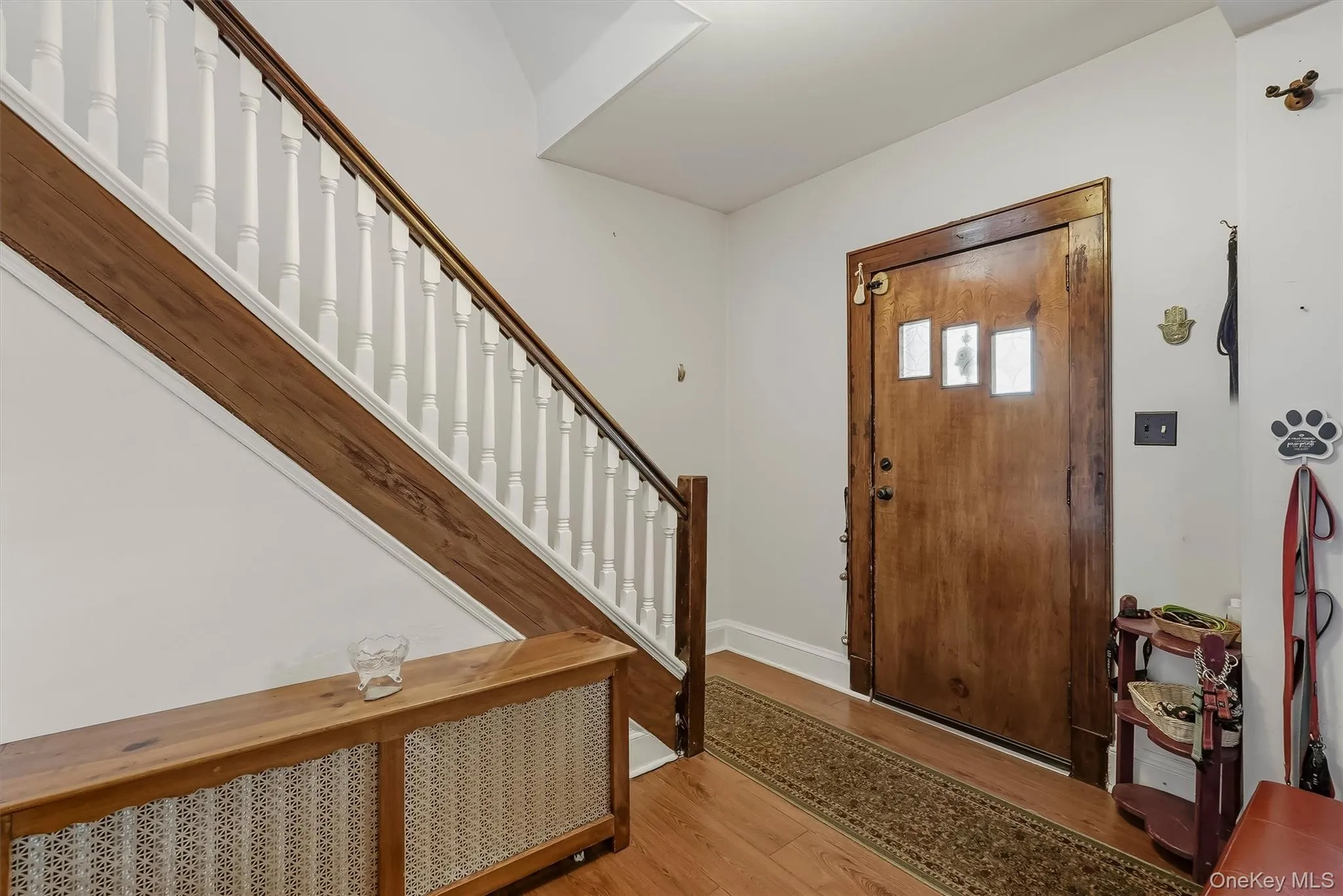 Entry foyer. Entry foyer.