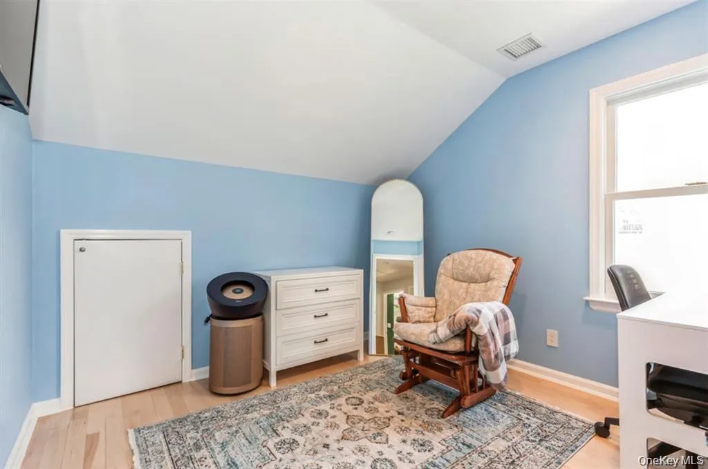 12 Midvale Avenue, Brookhaven, NY, 4 Bedrooms Bedrooms, 7 Rooms Rooms,3 BathroomsBathrooms,Residential,For Rent,Midvale,0,1045441 12 Midvale Avenue, Brookhaven, NY, 4 Bedrooms Bedrooms, 7 Rooms Rooms,3 BathroomsBathrooms,Residential,For Rent,Midvale,0,1045441