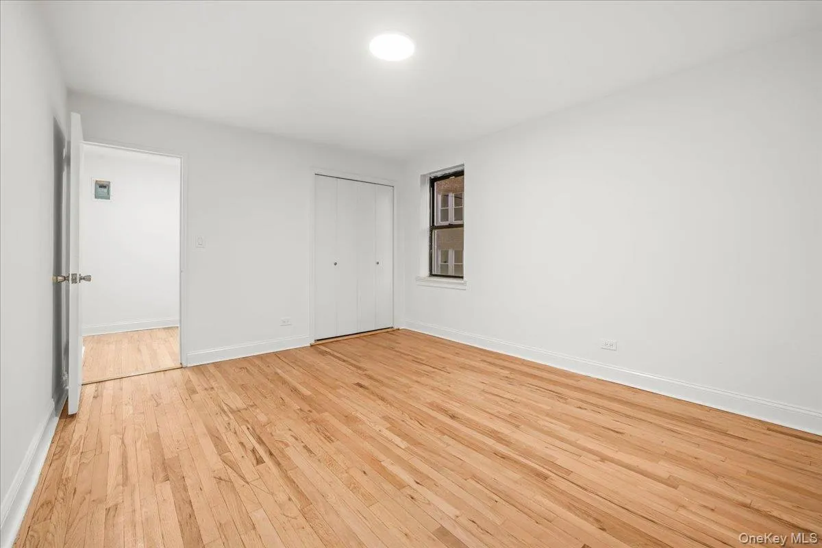3260 Netherland Avenue, New York, NY, 1 Bedroom Bedrooms, 4 Rooms Rooms,1 BathroomBathrooms,Residential,For Rent,Netherland,0,1045442 3260 Netherland Avenue, New York, NY, 1 Bedroom Bedrooms, 4 Rooms Rooms,1 BathroomBathrooms,Residential,For Rent,Netherland,0,1045442