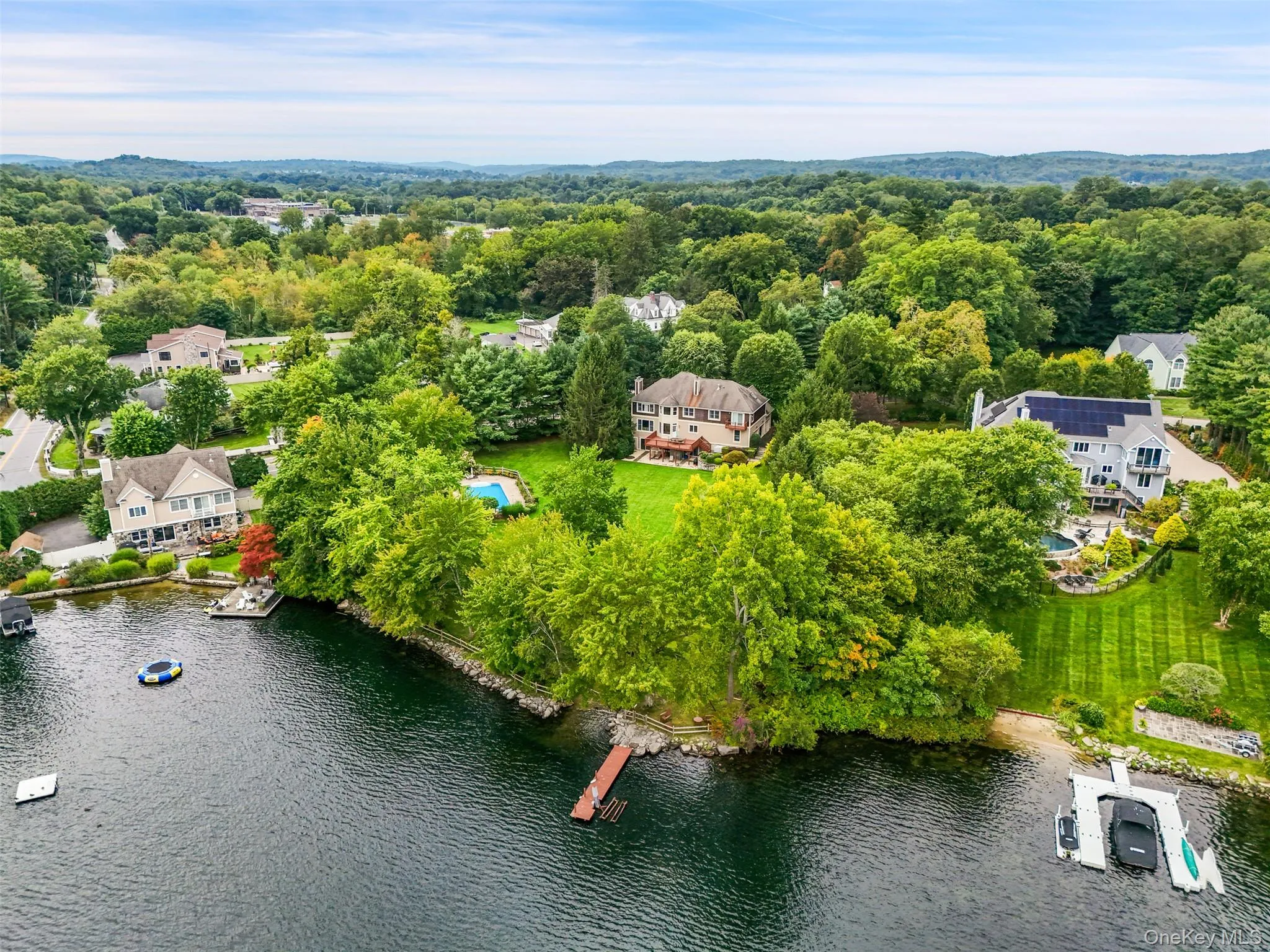 200 feet of prime waterfront 200 feet of prime waterfront