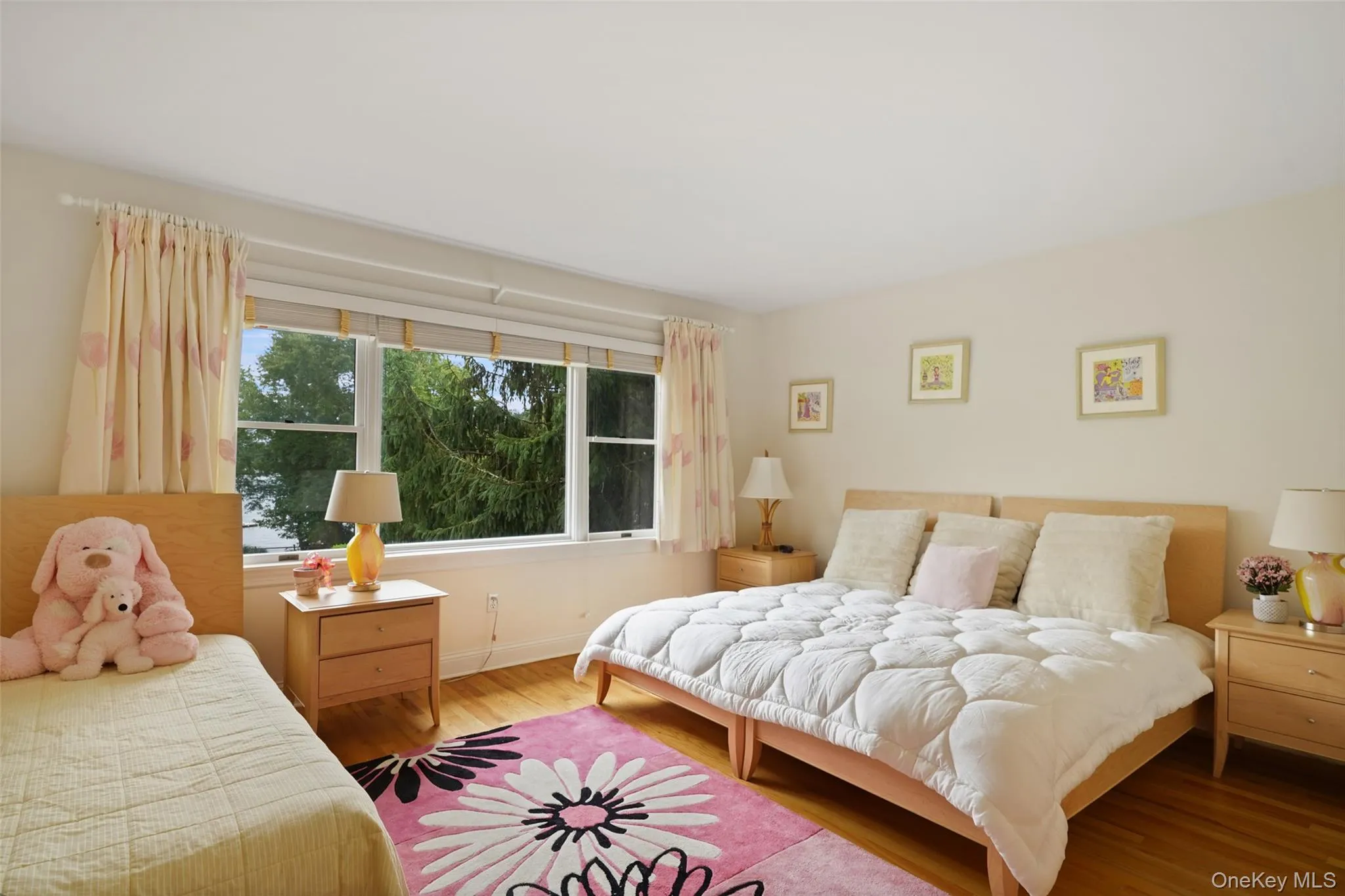 Jack and Jill bedroom with attached bathroom Jack and Jill bedroom with attached bathroom