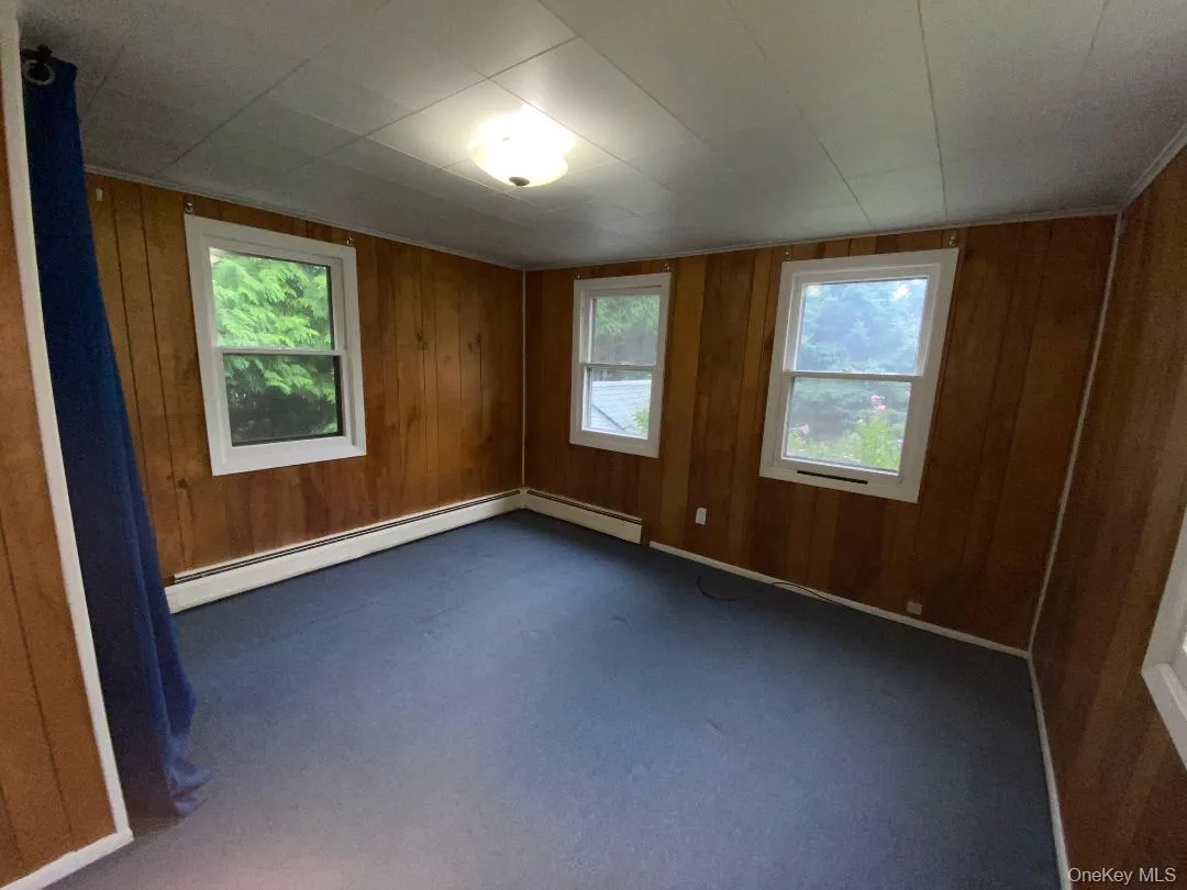 The bedroom is very spacious and can accommodate large bedroom furniture The bedroom is very spacious and can accommodate large bedroom furniture