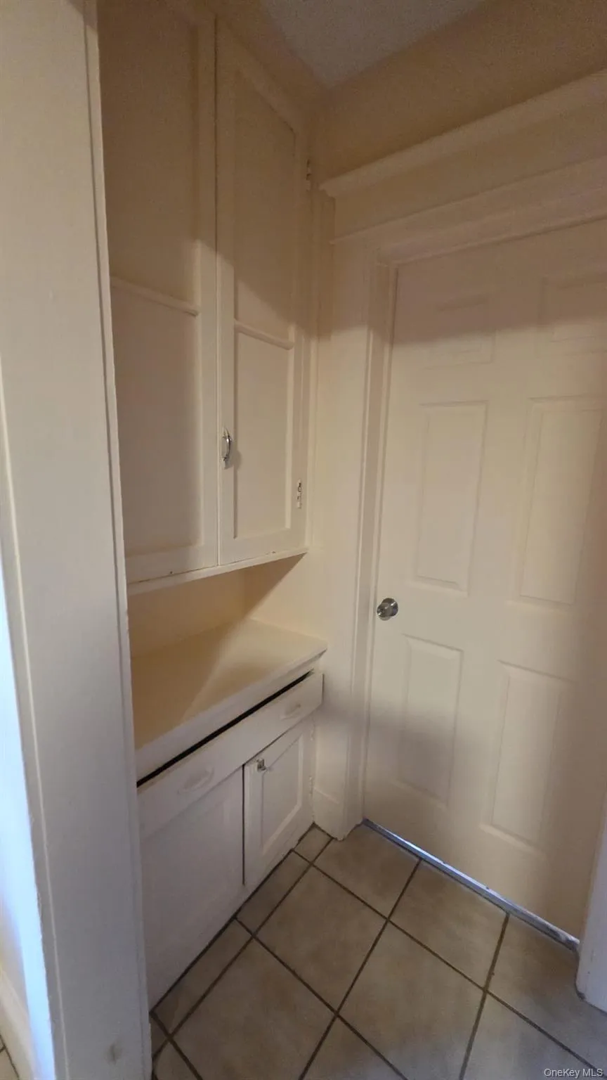 41 INNIS Avenue, Poughkeepsie, NY, 3 Bedrooms Bedrooms, 8 Rooms Rooms,1 BathroomBathrooms,Residential Lease,For Rent,INNIS,0,1045456 41 INNIS Avenue, Poughkeepsie, NY, 3 Bedrooms Bedrooms, 8 Rooms Rooms,1 BathroomBathrooms,Residential Lease,For Rent,INNIS,0,1045456