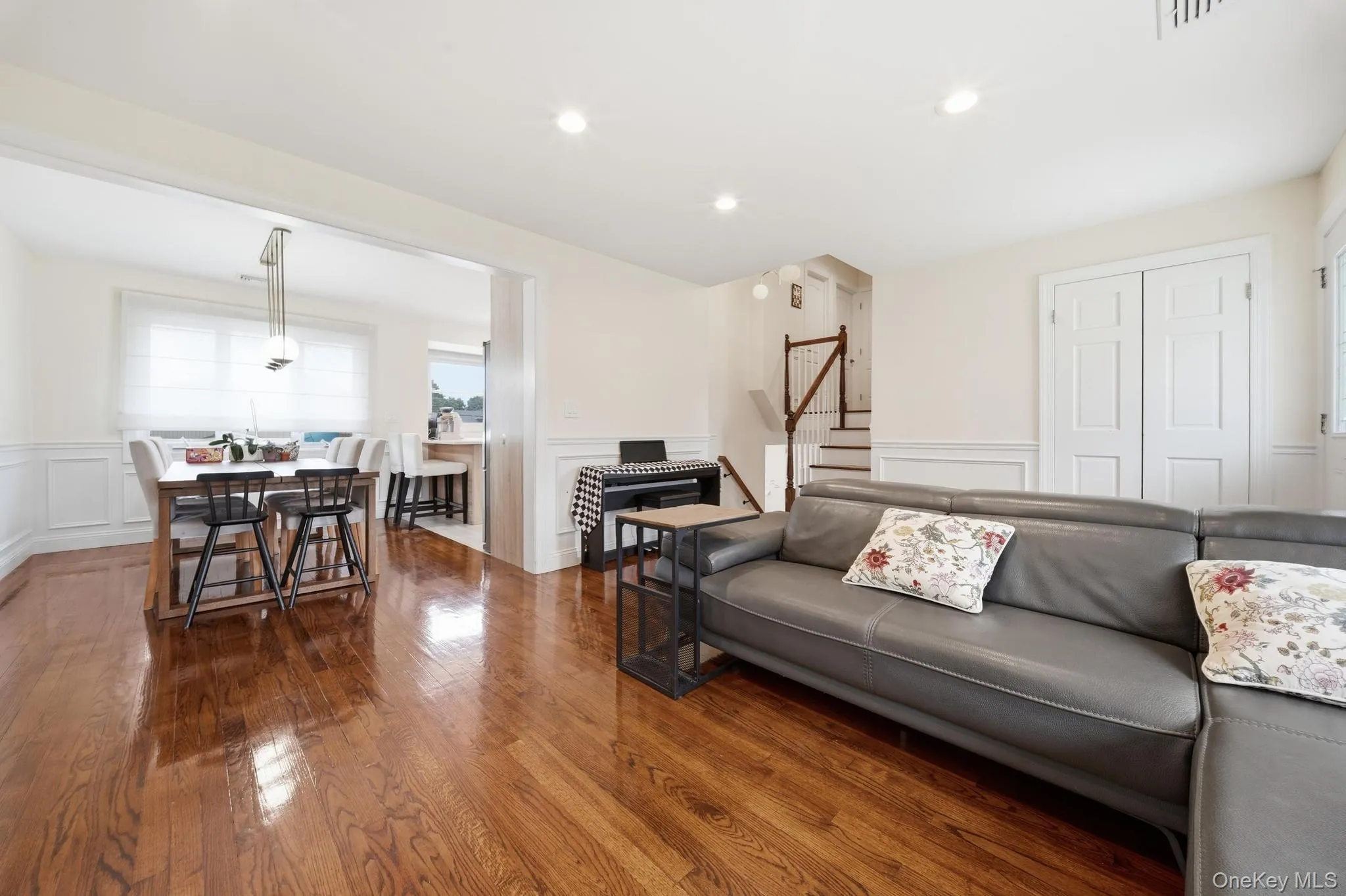 16 Spector Lane, Oyster Bay, NY, 3 Bedrooms Bedrooms, 6 Rooms Rooms,2 BathroomsBathrooms,Residential,For Rent,Spector,0,1045458 16 Spector Lane, Oyster Bay, NY, 3 Bedrooms Bedrooms, 6 Rooms Rooms,2 BathroomsBathrooms,Residential,For Rent,Spector,0,1045458