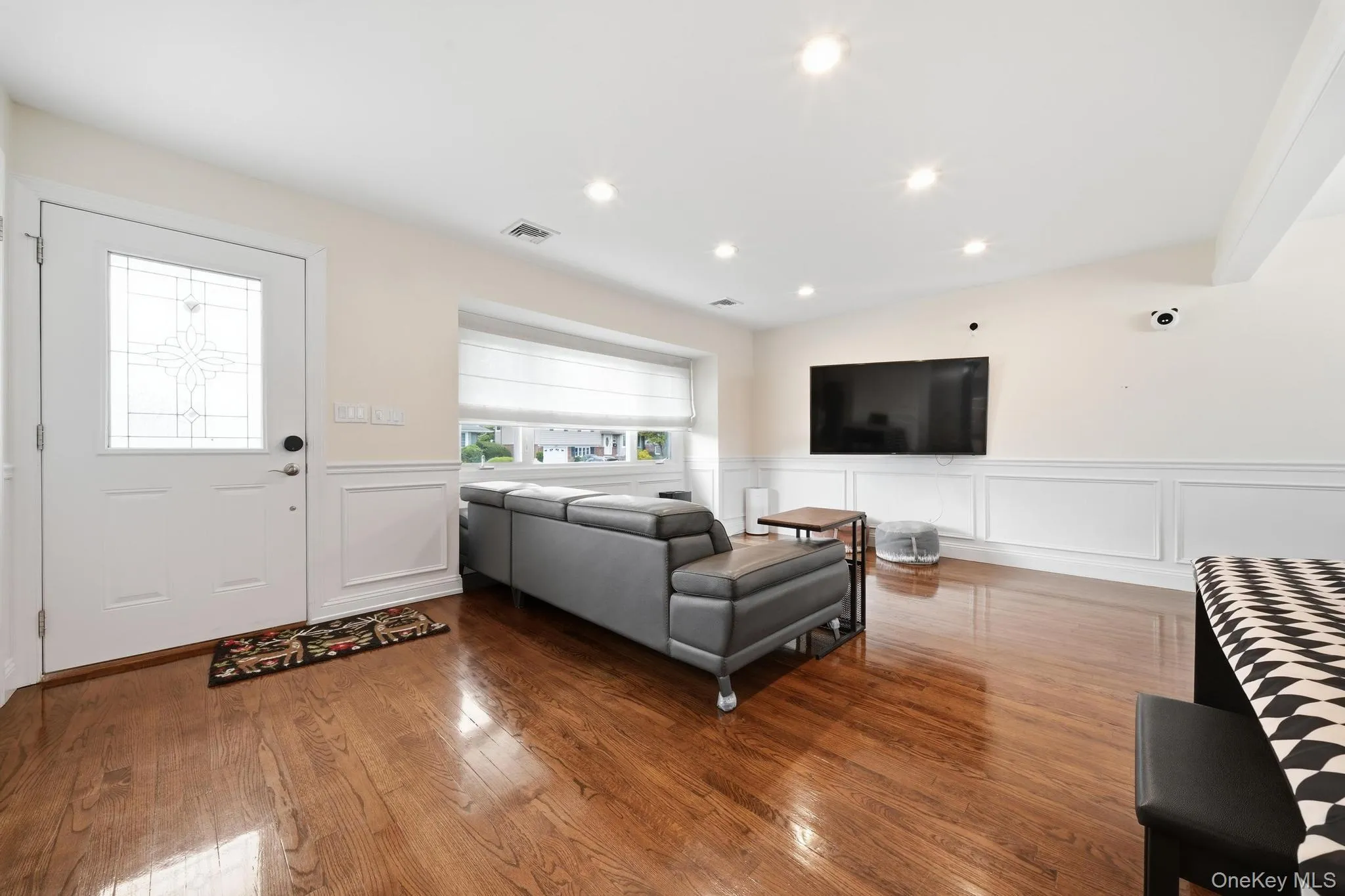 16 Spector Lane, Oyster Bay, NY, 3 Bedrooms Bedrooms, 6 Rooms Rooms,2 BathroomsBathrooms,Residential,For Rent,Spector,0,1045458 16 Spector Lane, Oyster Bay, NY, 3 Bedrooms Bedrooms, 6 Rooms Rooms,2 BathroomsBathrooms,Residential,For Rent,Spector,0,1045458