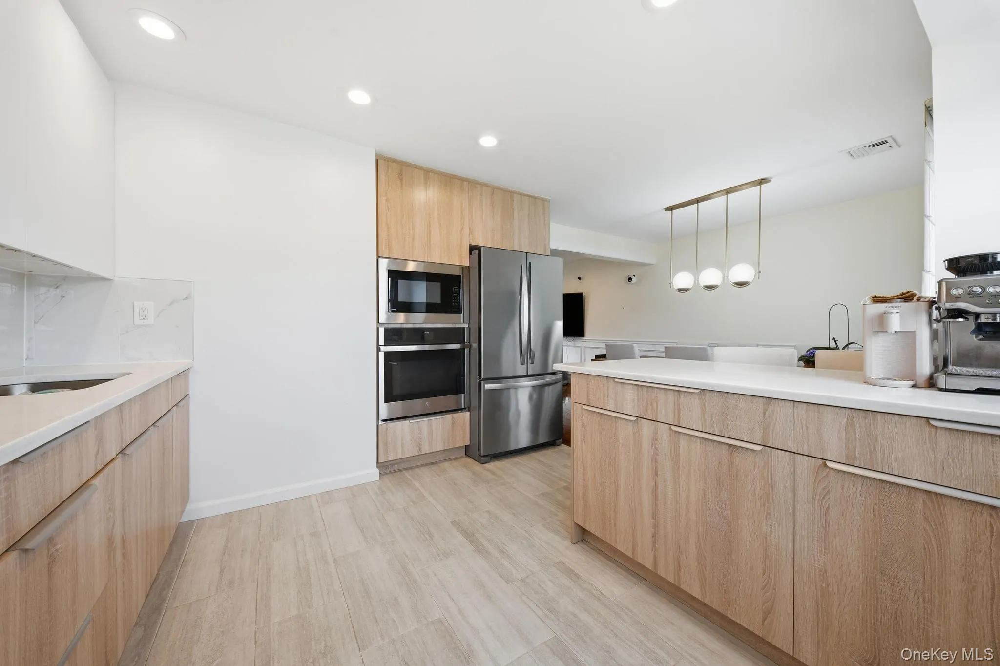 16 Spector Lane, Oyster Bay, NY, 3 Bedrooms Bedrooms, 6 Rooms Rooms,2 BathroomsBathrooms,Residential,For Rent,Spector,0,1045458 16 Spector Lane, Oyster Bay, NY, 3 Bedrooms Bedrooms, 6 Rooms Rooms,2 BathroomsBathrooms,Residential,For Rent,Spector,0,1045458