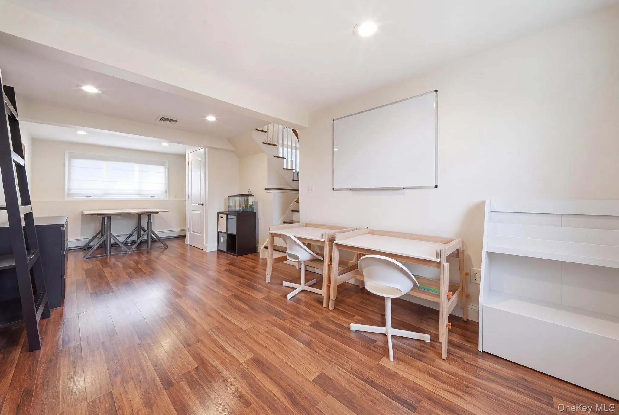 16 Spector Lane, Oyster Bay, NY, 3 Bedrooms Bedrooms, 6 Rooms Rooms,2 BathroomsBathrooms,Residential,For Rent,Spector,0,1045458 16 Spector Lane, Oyster Bay, NY, 3 Bedrooms Bedrooms, 6 Rooms Rooms,2 BathroomsBathrooms,Residential,For Rent,Spector,0,1045458