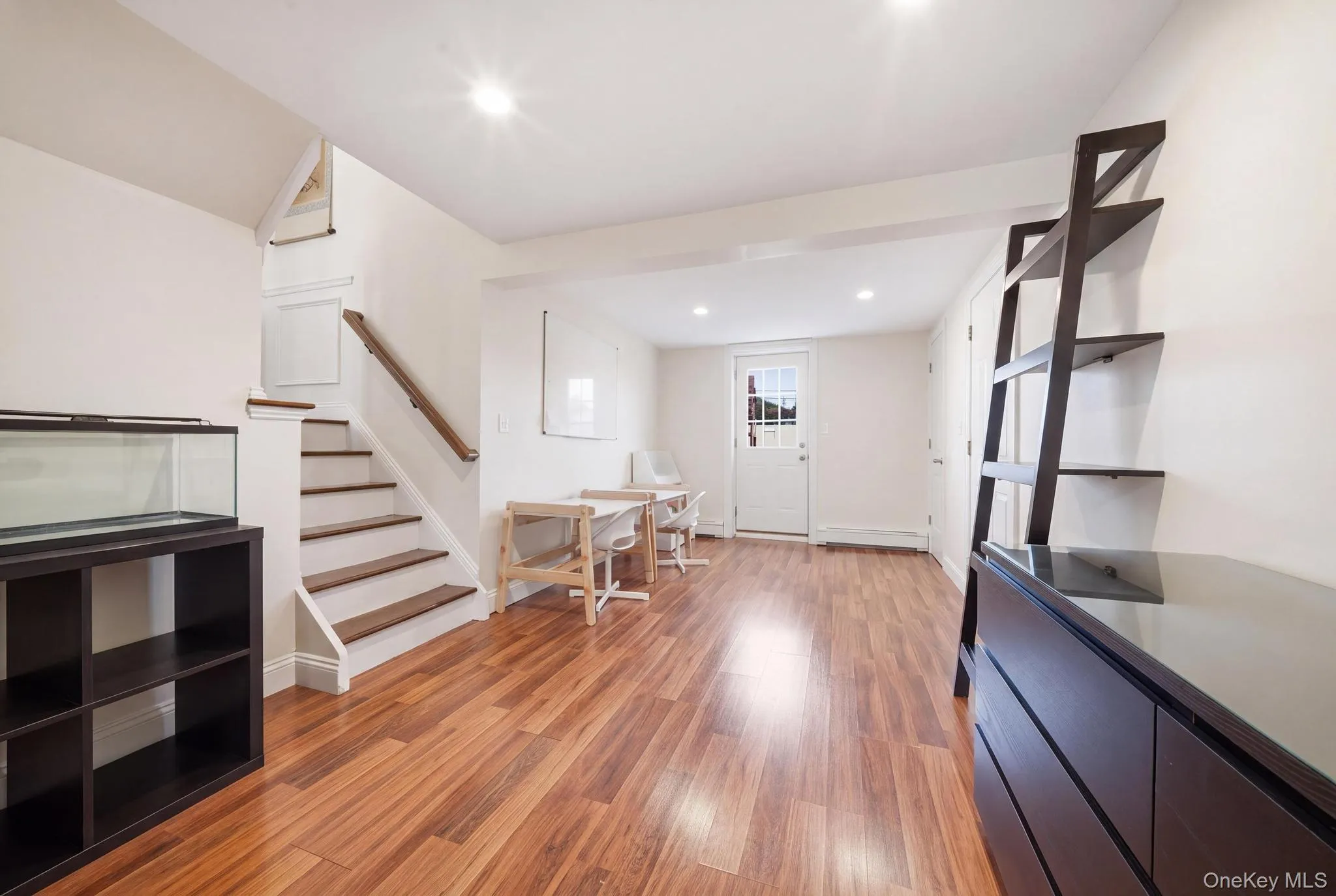 16 Spector Lane, Oyster Bay, NY, 3 Bedrooms Bedrooms, 6 Rooms Rooms,2 BathroomsBathrooms,Residential,For Rent,Spector,0,1045458 16 Spector Lane, Oyster Bay, NY, 3 Bedrooms Bedrooms, 6 Rooms Rooms,2 BathroomsBathrooms,Residential,For Rent,Spector,0,1045458