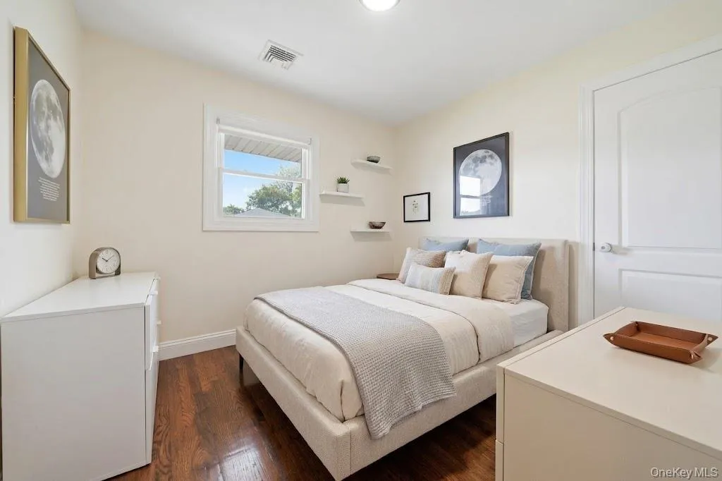 16 Spector Lane, Oyster Bay, NY, 3 Bedrooms Bedrooms, 6 Rooms Rooms,2 BathroomsBathrooms,Residential,For Rent,Spector,0,1045458 16 Spector Lane, Oyster Bay, NY, 3 Bedrooms Bedrooms, 6 Rooms Rooms,2 BathroomsBathrooms,Residential,For Rent,Spector,0,1045458