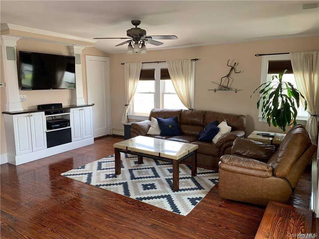 38 Clayton Avenue, Hempstead, NY, 1 Bedroom Bedrooms, 4 Rooms Rooms,1 BathroomBathrooms,Residential Lease,For Rent,Clayton,0,1045459 38 Clayton Avenue, Hempstead, NY, 1 Bedroom Bedrooms, 4 Rooms Rooms,1 BathroomBathrooms,Residential Lease,For Rent,Clayton,0,1045459