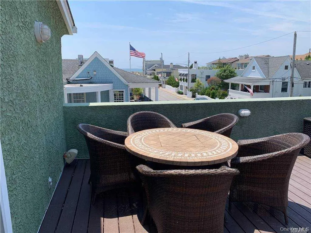 38 Clayton Avenue, Hempstead, NY, 1 Bedroom Bedrooms, 4 Rooms Rooms,1 BathroomBathrooms,Residential Lease,For Rent,Clayton,0,1045459 38 Clayton Avenue, Hempstead, NY, 1 Bedroom Bedrooms, 4 Rooms Rooms,1 BathroomBathrooms,Residential Lease,For Rent,Clayton,0,1045459