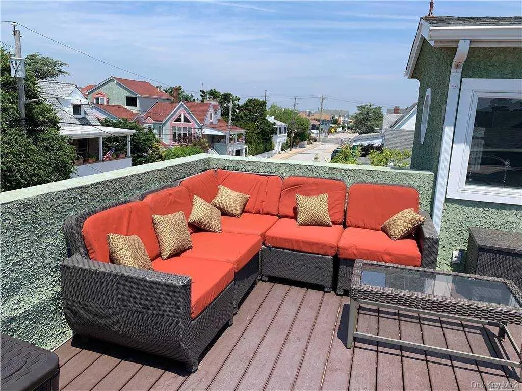 38 Clayton Avenue, Hempstead, NY, 1 Bedroom Bedrooms, 4 Rooms Rooms,1 BathroomBathrooms,Residential Lease,For Rent,Clayton,0,1045459 38 Clayton Avenue, Hempstead, NY, 1 Bedroom Bedrooms, 4 Rooms Rooms,1 BathroomBathrooms,Residential Lease,For Rent,Clayton,0,1045459