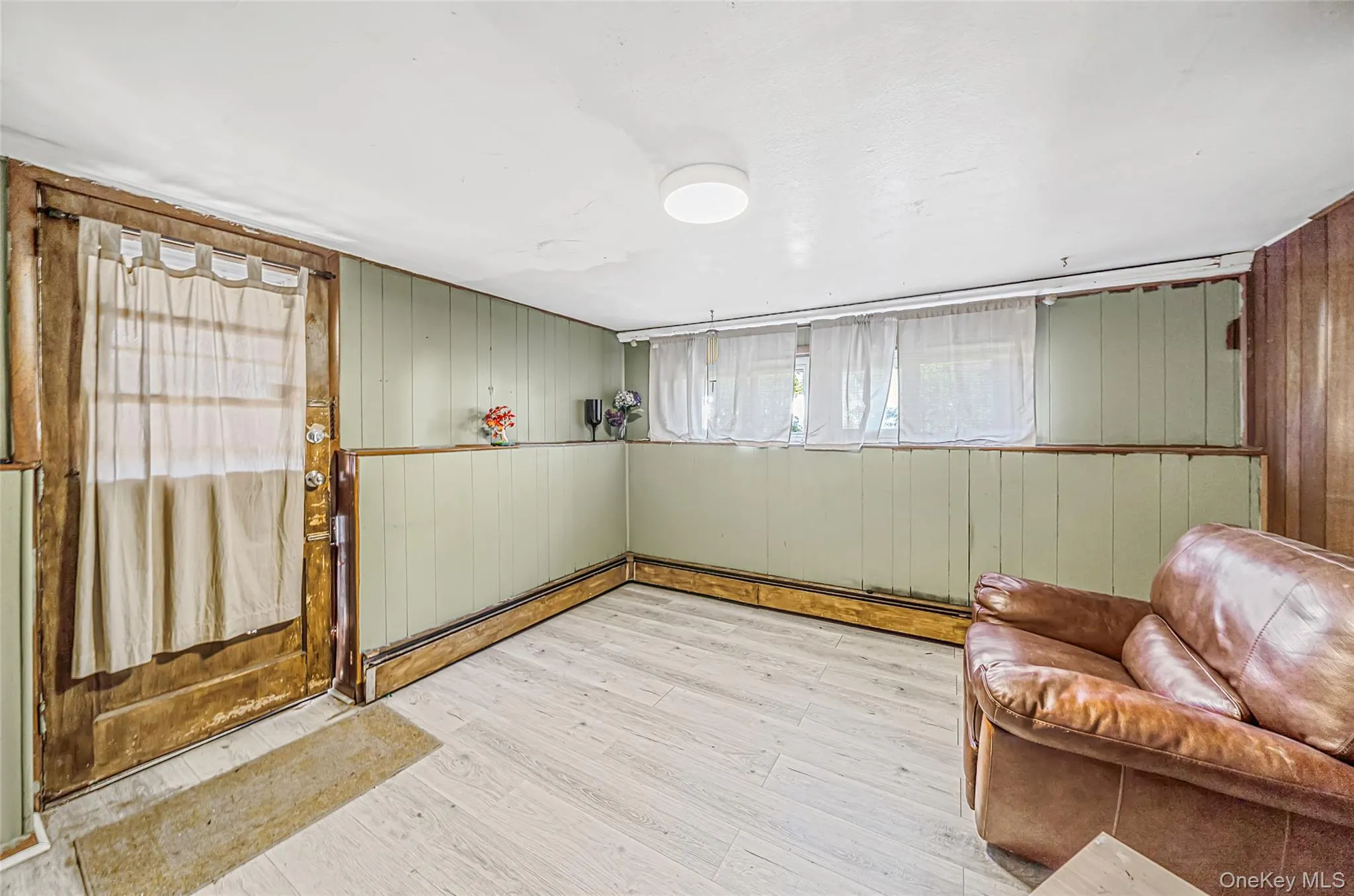 172 walnut, Oyster Bay, NY, 3 Bedrooms Bedrooms, 8 Rooms Rooms,1 BathroomBathrooms,Residential,For Rent,walnut,0,1045460 172 walnut, Oyster Bay, NY, 3 Bedrooms Bedrooms, 8 Rooms Rooms,1 BathroomBathrooms,Residential,For Rent,walnut,0,1045460