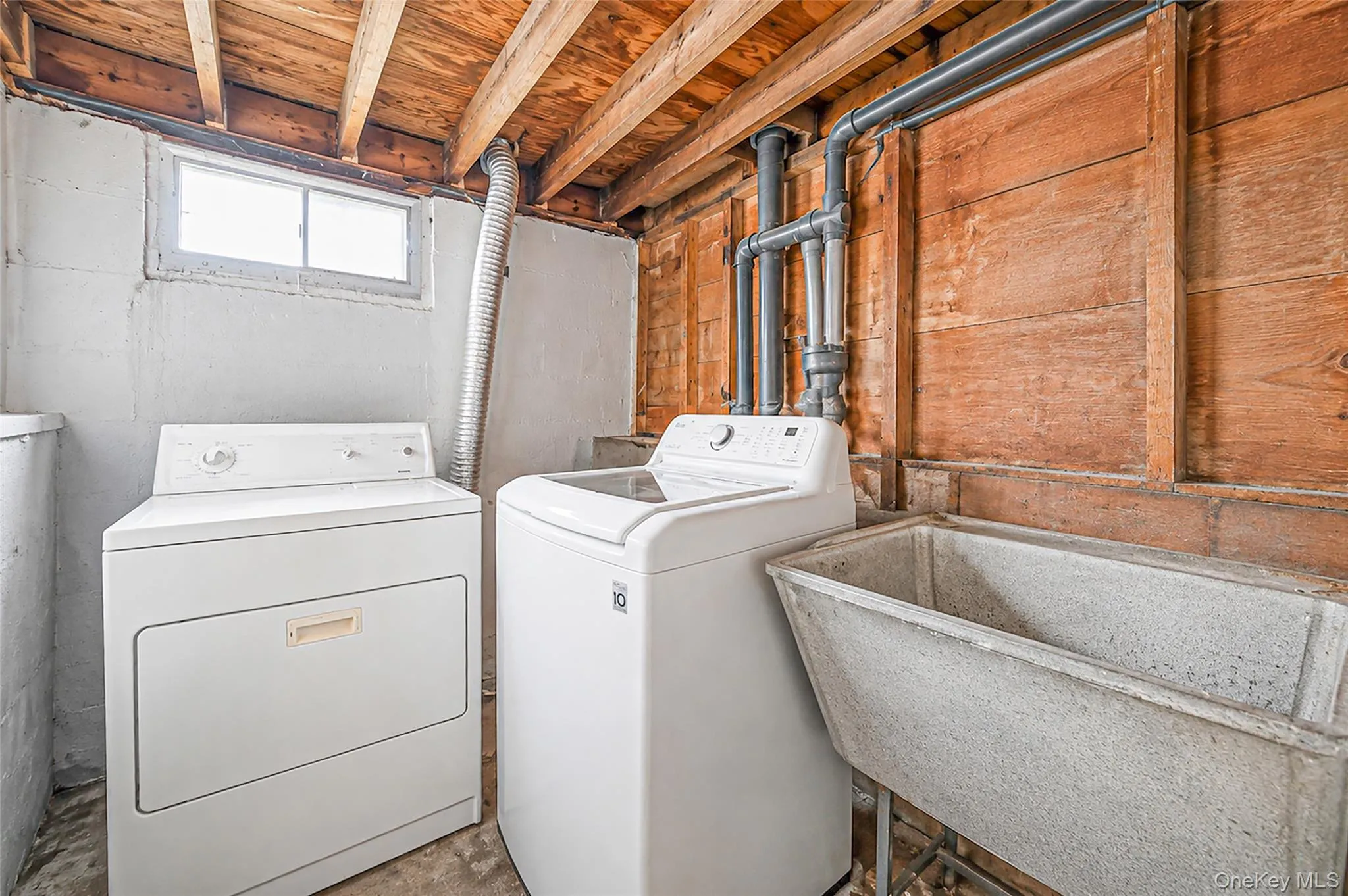 172 walnut, Oyster Bay, NY, 3 Bedrooms Bedrooms, 8 Rooms Rooms,1 BathroomBathrooms,Residential,For Rent,walnut,0,1045460 172 walnut, Oyster Bay, NY, 3 Bedrooms Bedrooms, 8 Rooms Rooms,1 BathroomBathrooms,Residential,For Rent,walnut,0,1045460