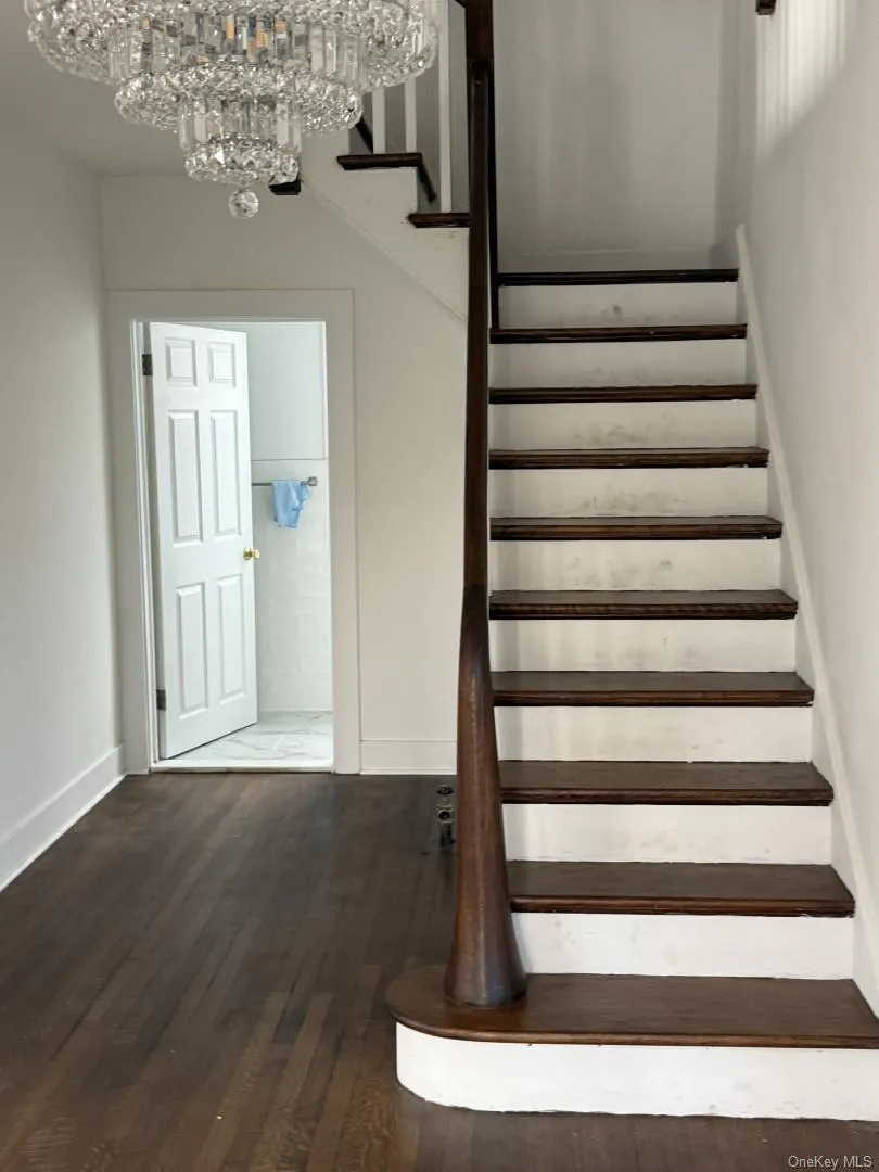 82 Marquand Avenue, Yonkers, NY, 4 Bedrooms Bedrooms, 8 Rooms Rooms,2 BathroomsBathrooms,Residential,For Rent,Marquand,0,1045461 82 Marquand Avenue, Yonkers, NY, 4 Bedrooms Bedrooms, 8 Rooms Rooms,2 BathroomsBathrooms,Residential,For Rent,Marquand,0,1045461