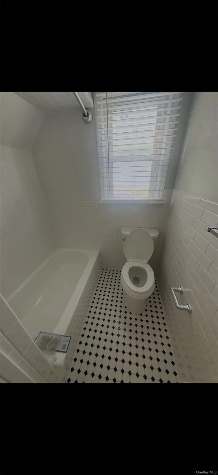 77 Washington Avenue, Orangetown, NY, 1 Bedroom Bedrooms, 3 Rooms Rooms,1 BathroomBathrooms,Residential Lease,For Rent,Washington,0,1045462 77 Washington Avenue, Orangetown, NY, 1 Bedroom Bedrooms, 3 Rooms Rooms,1 BathroomBathrooms,Residential Lease,For Rent,Washington,0,1045462