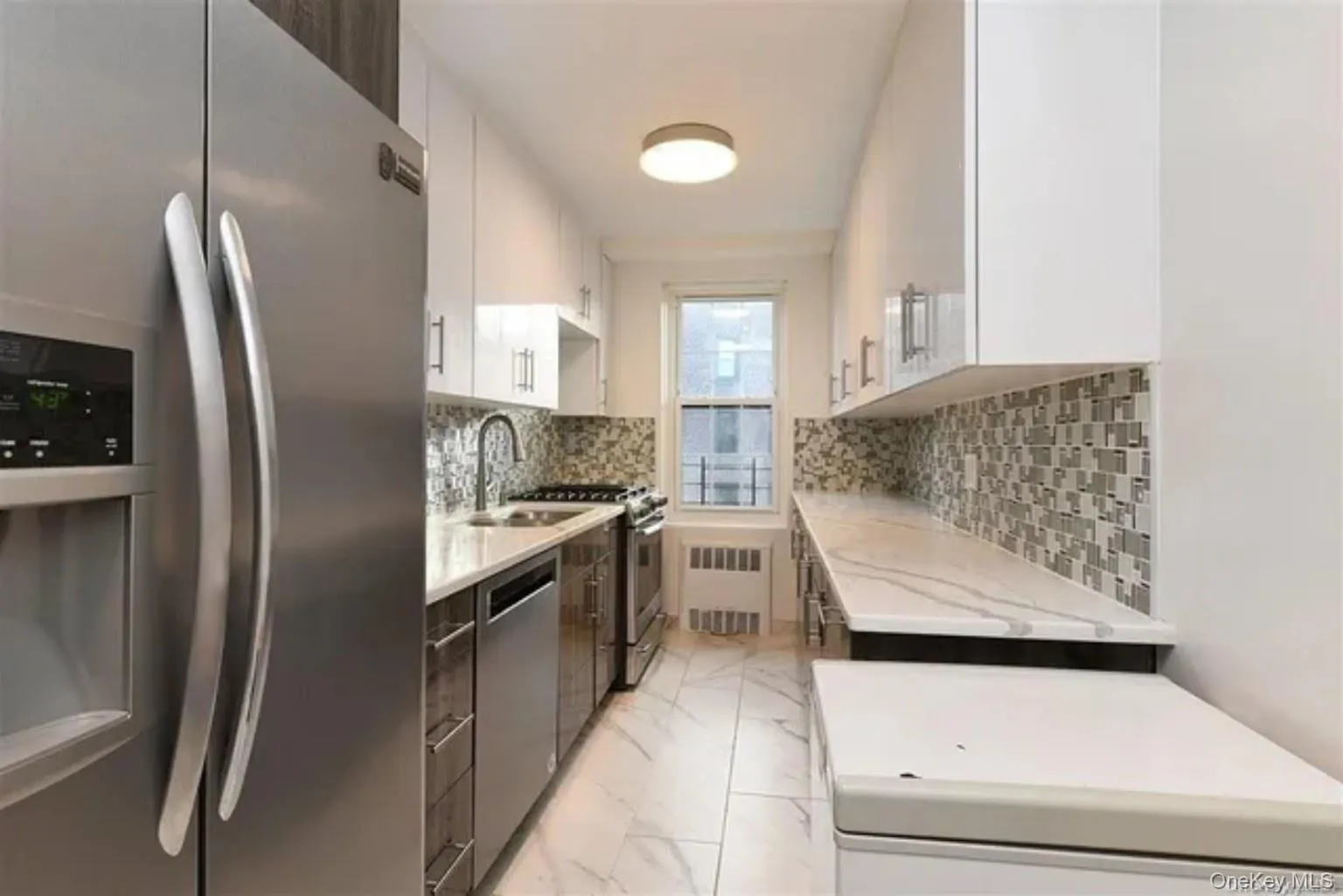 140-35 Burden Crescent, New York, NY, 2 Bedrooms Bedrooms, 5 Rooms Rooms,1 BathroomBathrooms,Residential,For Rent,Burden,0,1045463 140-35 Burden Crescent, New York, NY, 2 Bedrooms Bedrooms, 5 Rooms Rooms,1 BathroomBathrooms,Residential,For Rent,Burden,0,1045463