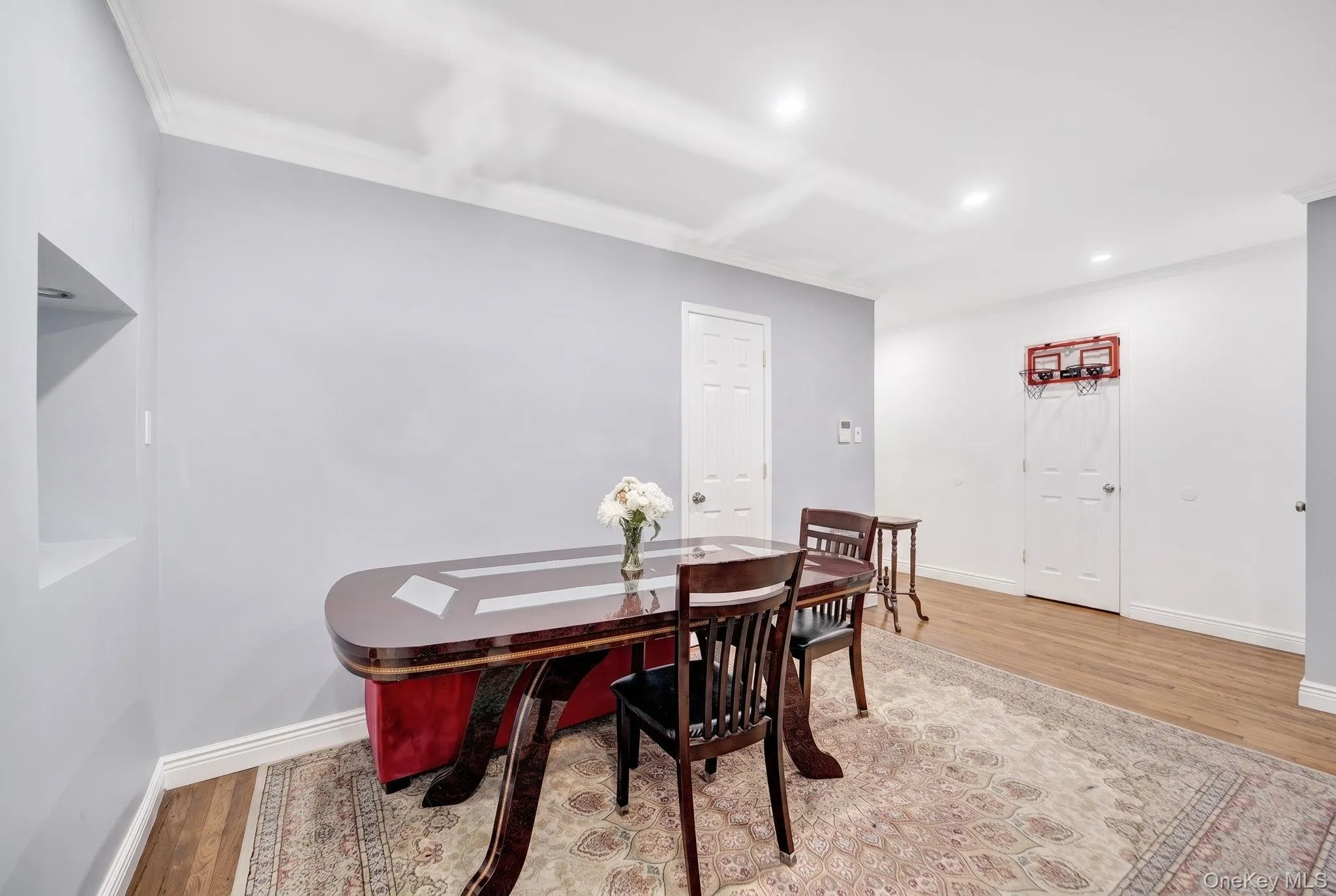140-35 Burden Crescent, New York, NY, 2 Bedrooms Bedrooms, 5 Rooms Rooms,1 BathroomBathrooms,Residential,For Rent,Burden,0,1045463 140-35 Burden Crescent, New York, NY, 2 Bedrooms Bedrooms, 5 Rooms Rooms,1 BathroomBathrooms,Residential,For Rent,Burden,0,1045463