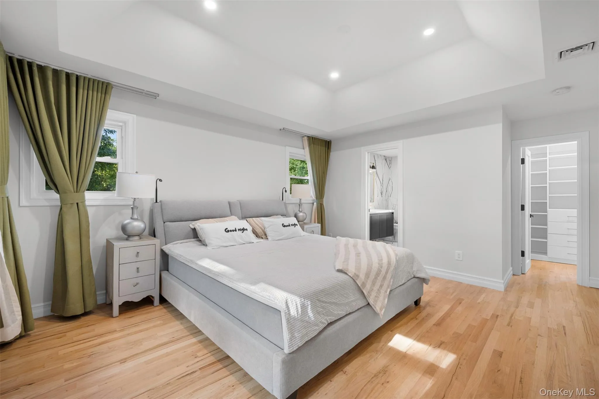 20 Chestnut Drive, North Hempstead, NY, 5 Bedrooms Bedrooms, 10 Rooms Rooms,4 BathroomsBathrooms,Residential,For Rent,Chestnut,0,1045469 20 Chestnut Drive, North Hempstead, NY, 5 Bedrooms Bedrooms, 10 Rooms Rooms,4 BathroomsBathrooms,Residential,For Rent,Chestnut,0,1045469