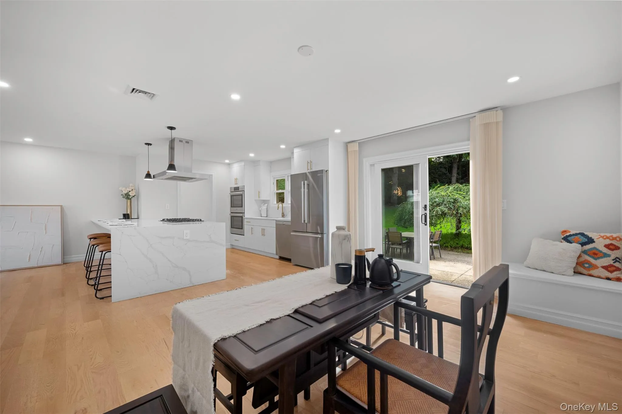 20 Chestnut Drive, North Hempstead, NY, 5 Bedrooms Bedrooms, 10 Rooms Rooms,4 BathroomsBathrooms,Residential,For Rent,Chestnut,0,1045469 20 Chestnut Drive, North Hempstead, NY, 5 Bedrooms Bedrooms, 10 Rooms Rooms,4 BathroomsBathrooms,Residential,For Rent,Chestnut,0,1045469