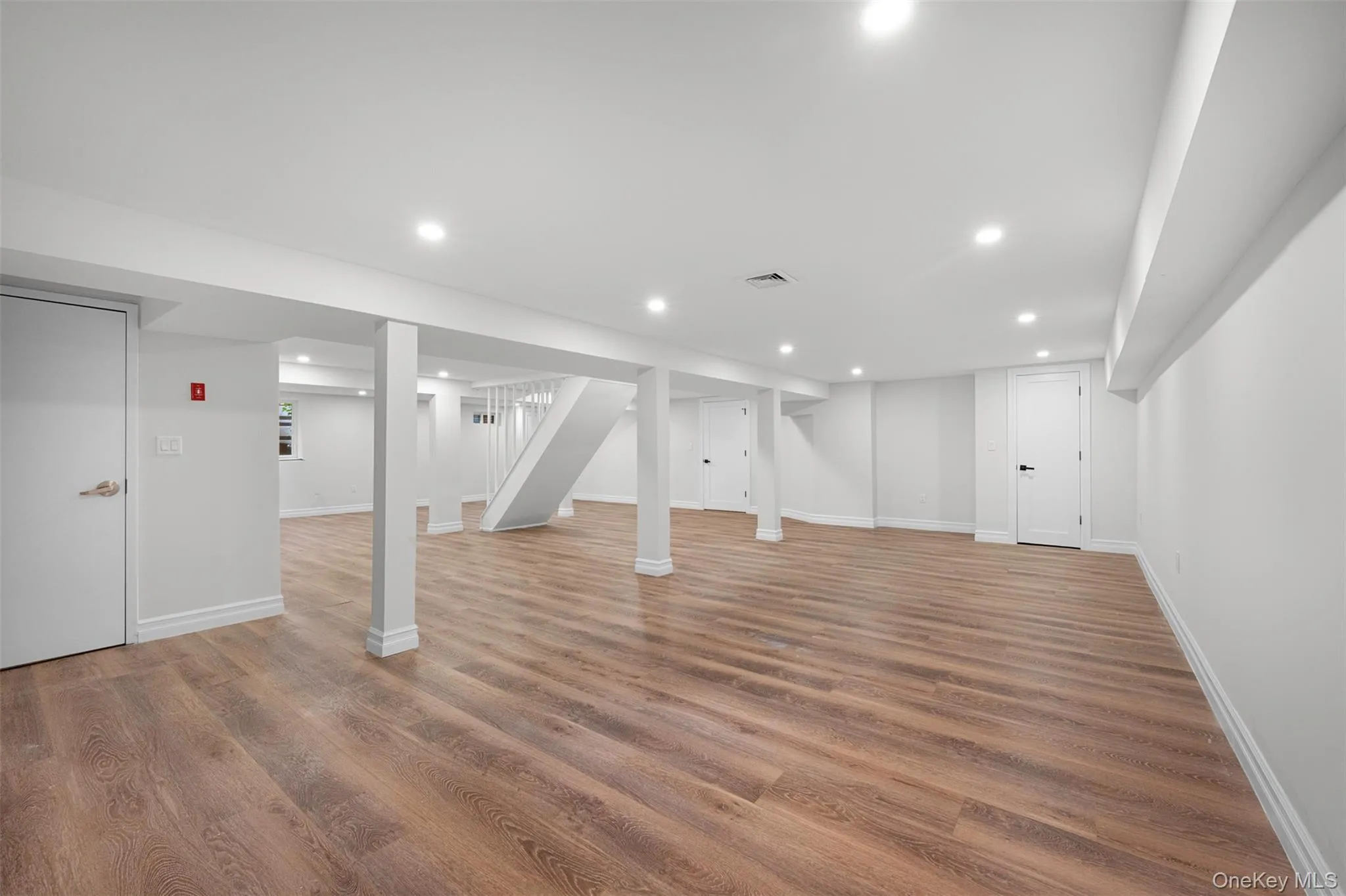 20 Chestnut Drive, North Hempstead, NY, 5 Bedrooms Bedrooms, 10 Rooms Rooms,4 BathroomsBathrooms,Residential,For Rent,Chestnut,0,1045469 20 Chestnut Drive, North Hempstead, NY, 5 Bedrooms Bedrooms, 10 Rooms Rooms,4 BathroomsBathrooms,Residential,For Rent,Chestnut,0,1045469