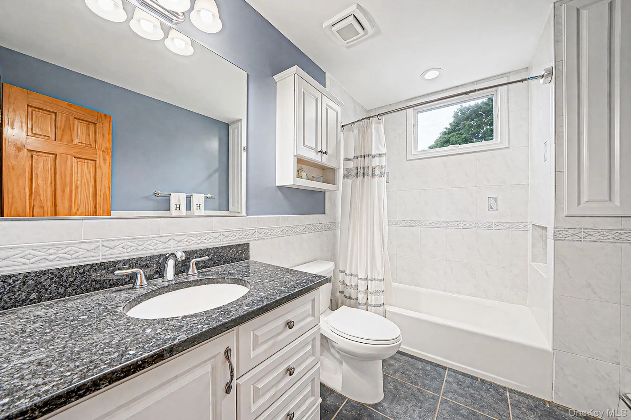 4 Loma Street, Brookhaven, NY, 4 Bedrooms Bedrooms, 8 Rooms Rooms,2 BathroomsBathrooms,Residential,For Rent,Loma,0,1045470 4 Loma Street, Brookhaven, NY, 4 Bedrooms Bedrooms, 8 Rooms Rooms,2 BathroomsBathrooms,Residential,For Rent,Loma,0,1045470