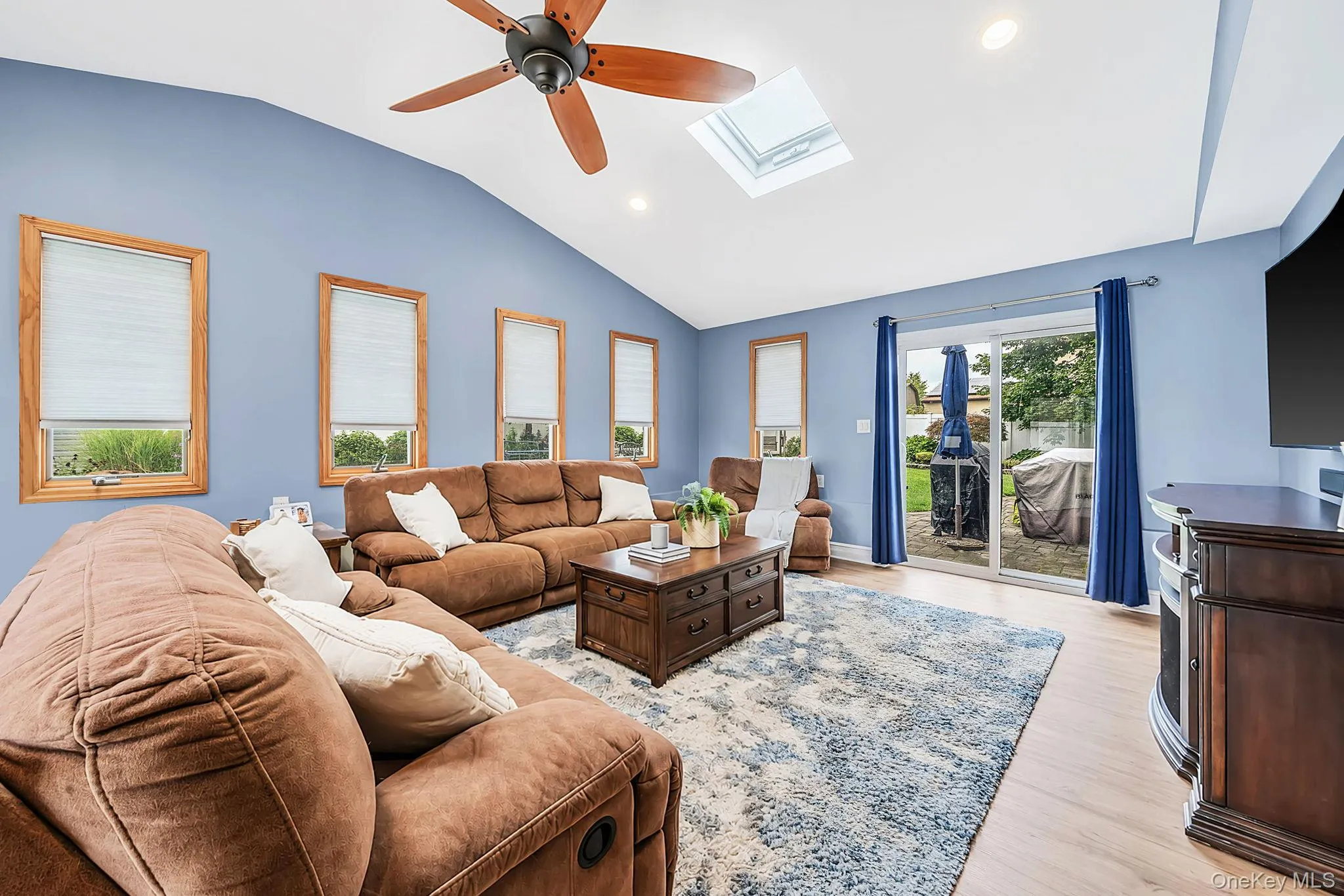 4 Loma Street, Brookhaven, NY, 4 Bedrooms Bedrooms, 8 Rooms Rooms,2 BathroomsBathrooms,Residential,For Rent,Loma,0,1045470 4 Loma Street, Brookhaven, NY, 4 Bedrooms Bedrooms, 8 Rooms Rooms,2 BathroomsBathrooms,Residential,For Rent,Loma,0,1045470