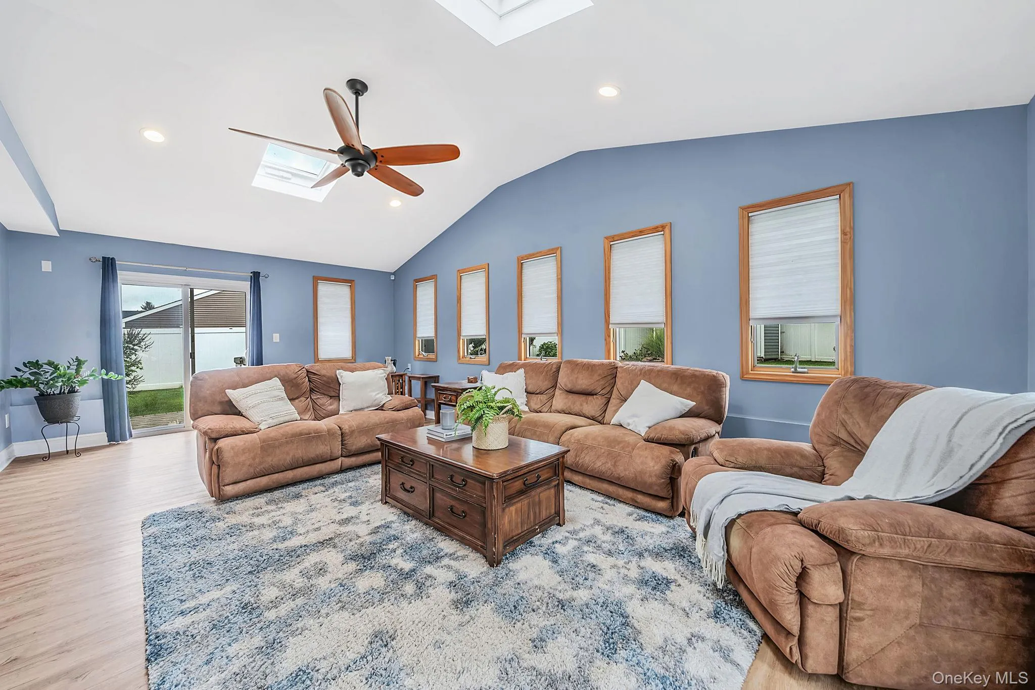 4 Loma Street, Brookhaven, NY, 4 Bedrooms Bedrooms, 8 Rooms Rooms,2 BathroomsBathrooms,Residential,For Rent,Loma,0,1045470 4 Loma Street, Brookhaven, NY, 4 Bedrooms Bedrooms, 8 Rooms Rooms,2 BathroomsBathrooms,Residential,For Rent,Loma,0,1045470