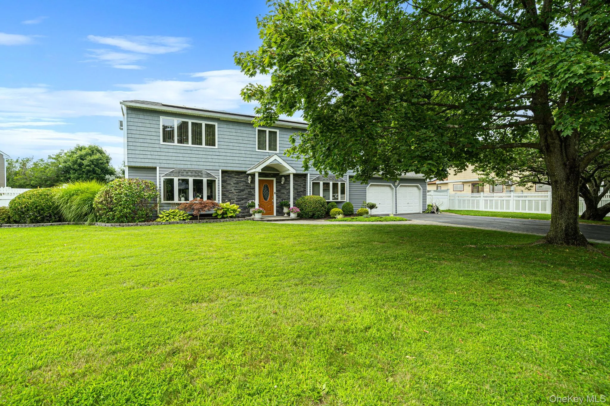 4 Loma Street, Brookhaven, NY, 4 Bedrooms Bedrooms, 8 Rooms Rooms,2 BathroomsBathrooms,Residential,For Rent,Loma,0,1045470 4 Loma Street, Brookhaven, NY, 4 Bedrooms Bedrooms, 8 Rooms Rooms,2 BathroomsBathrooms,Residential,For Rent,Loma,0,1045470