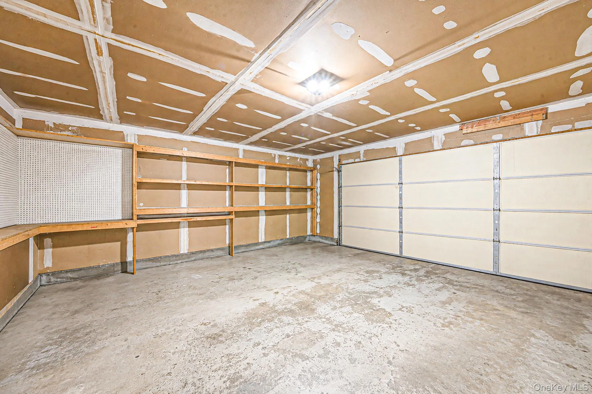 4 Loma Street, Brookhaven, NY, 4 Bedrooms Bedrooms, 8 Rooms Rooms,2 BathroomsBathrooms,Residential,For Rent,Loma,0,1045470 4 Loma Street, Brookhaven, NY, 4 Bedrooms Bedrooms, 8 Rooms Rooms,2 BathroomsBathrooms,Residential,For Rent,Loma,0,1045470