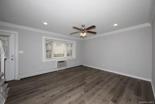 55 Park Avenue, Babylon, NY, 2 Bedrooms Bedrooms, 8 Rooms Rooms,1 BathroomBathrooms,Residential Lease,For Rent,Park,0,1045476 55 Park Avenue, Babylon, NY, 2 Bedrooms Bedrooms, 8 Rooms Rooms,1 BathroomBathrooms,Residential Lease,For Rent,Park,0,1045476