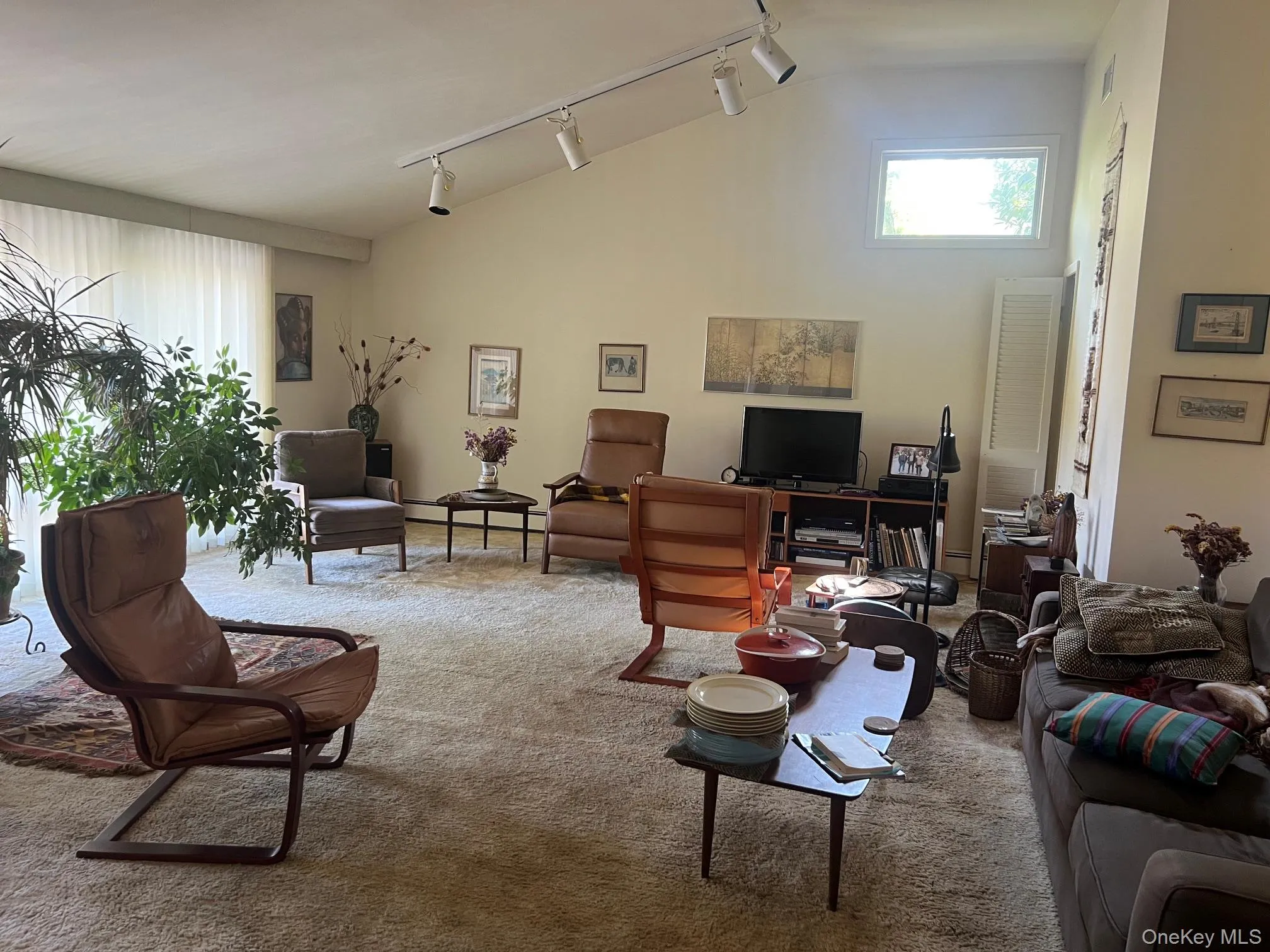 40 Laurel Drive, Brookhaven, NY, 3 Bedrooms Bedrooms, 6 Rooms Rooms,1 BathroomBathrooms,Residential,For Rent,Laurel,0,1045478 40 Laurel Drive, Brookhaven, NY, 3 Bedrooms Bedrooms, 6 Rooms Rooms,1 BathroomBathrooms,Residential,For Rent,Laurel,0,1045478