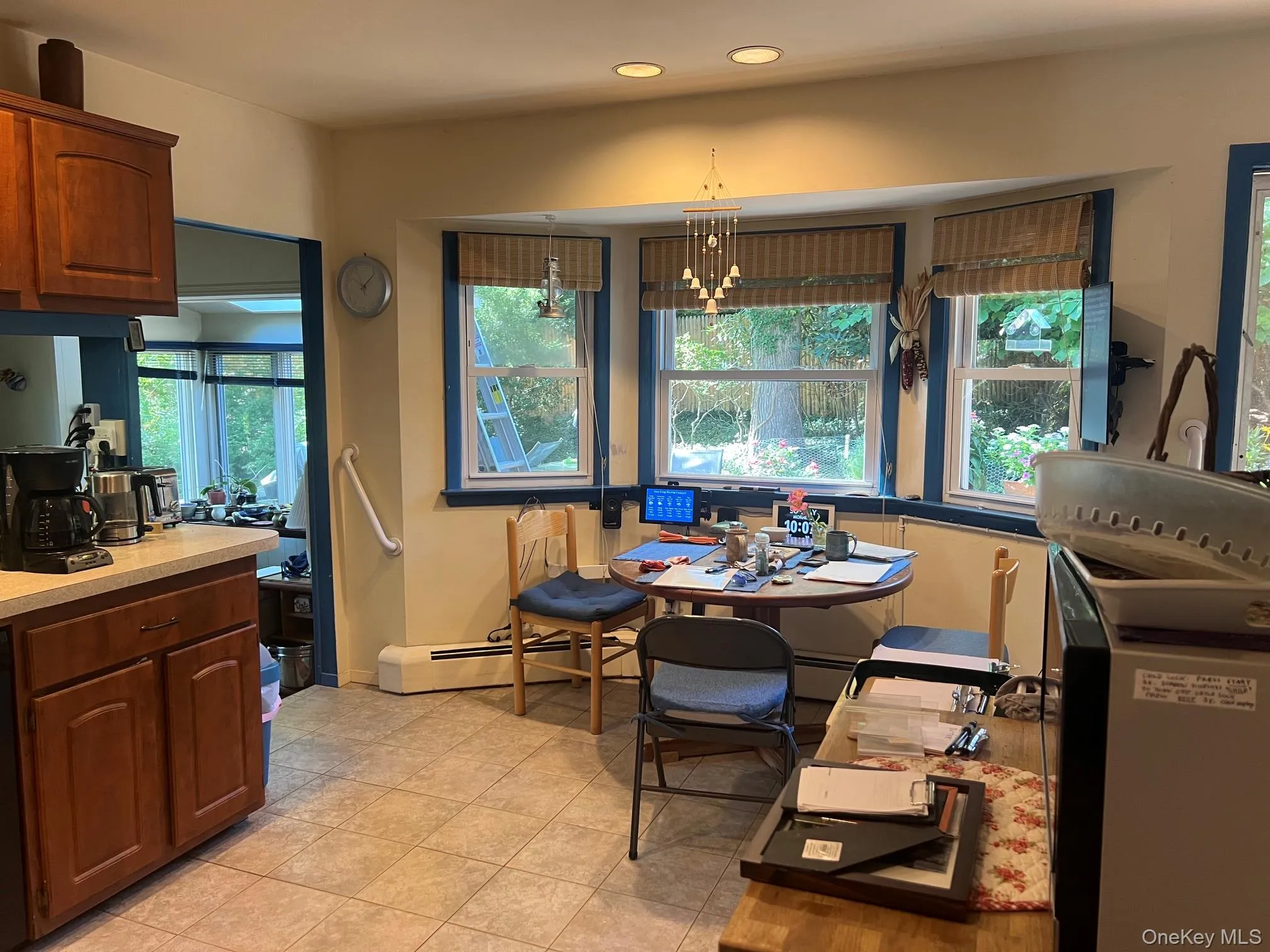 40 Laurel Drive, Brookhaven, NY, 3 Bedrooms Bedrooms, 6 Rooms Rooms,1 BathroomBathrooms,Residential,For Rent,Laurel,0,1045478 40 Laurel Drive, Brookhaven, NY, 3 Bedrooms Bedrooms, 6 Rooms Rooms,1 BathroomBathrooms,Residential,For Rent,Laurel,0,1045478
