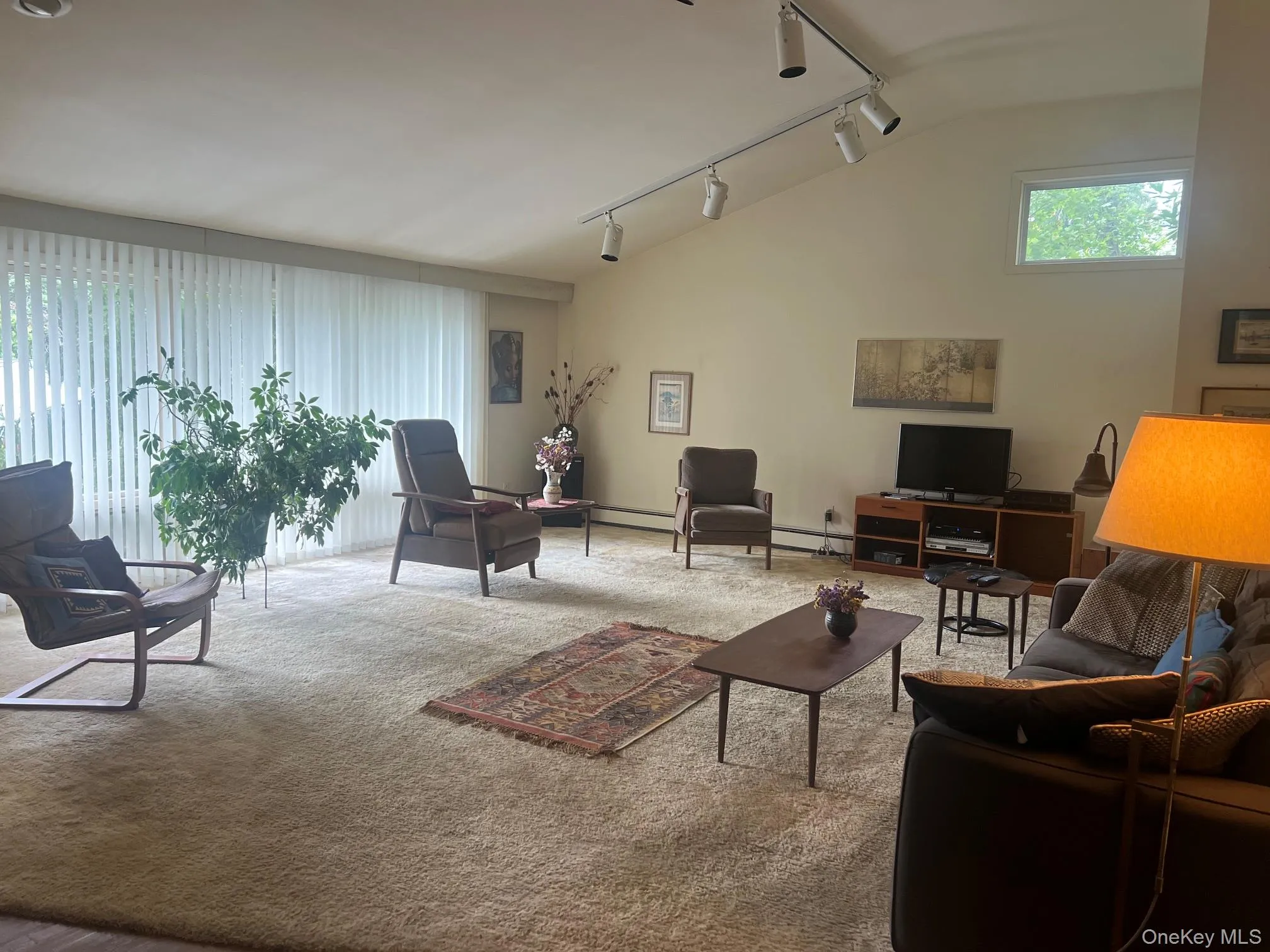 40 Laurel Drive, Brookhaven, NY, 3 Bedrooms Bedrooms, 6 Rooms Rooms,1 BathroomBathrooms,Residential,For Rent,Laurel,0,1045478 40 Laurel Drive, Brookhaven, NY, 3 Bedrooms Bedrooms, 6 Rooms Rooms,1 BathroomBathrooms,Residential,For Rent,Laurel,0,1045478