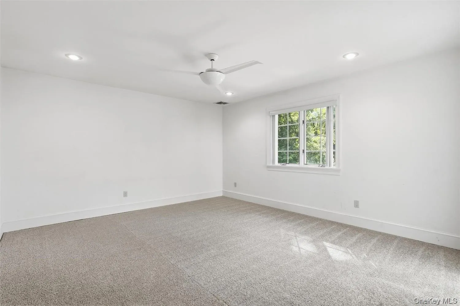 7 Dallas Drive, Poughkeepsie (town), NY, 5 Bedrooms Bedrooms, 9 Rooms Rooms,3 BathroomsBathrooms,Residential,For Rent,Dallas,0,1045480 7 Dallas Drive, Poughkeepsie (town), NY, 5 Bedrooms Bedrooms, 9 Rooms Rooms,3 BathroomsBathrooms,Residential,For Rent,Dallas,0,1045480